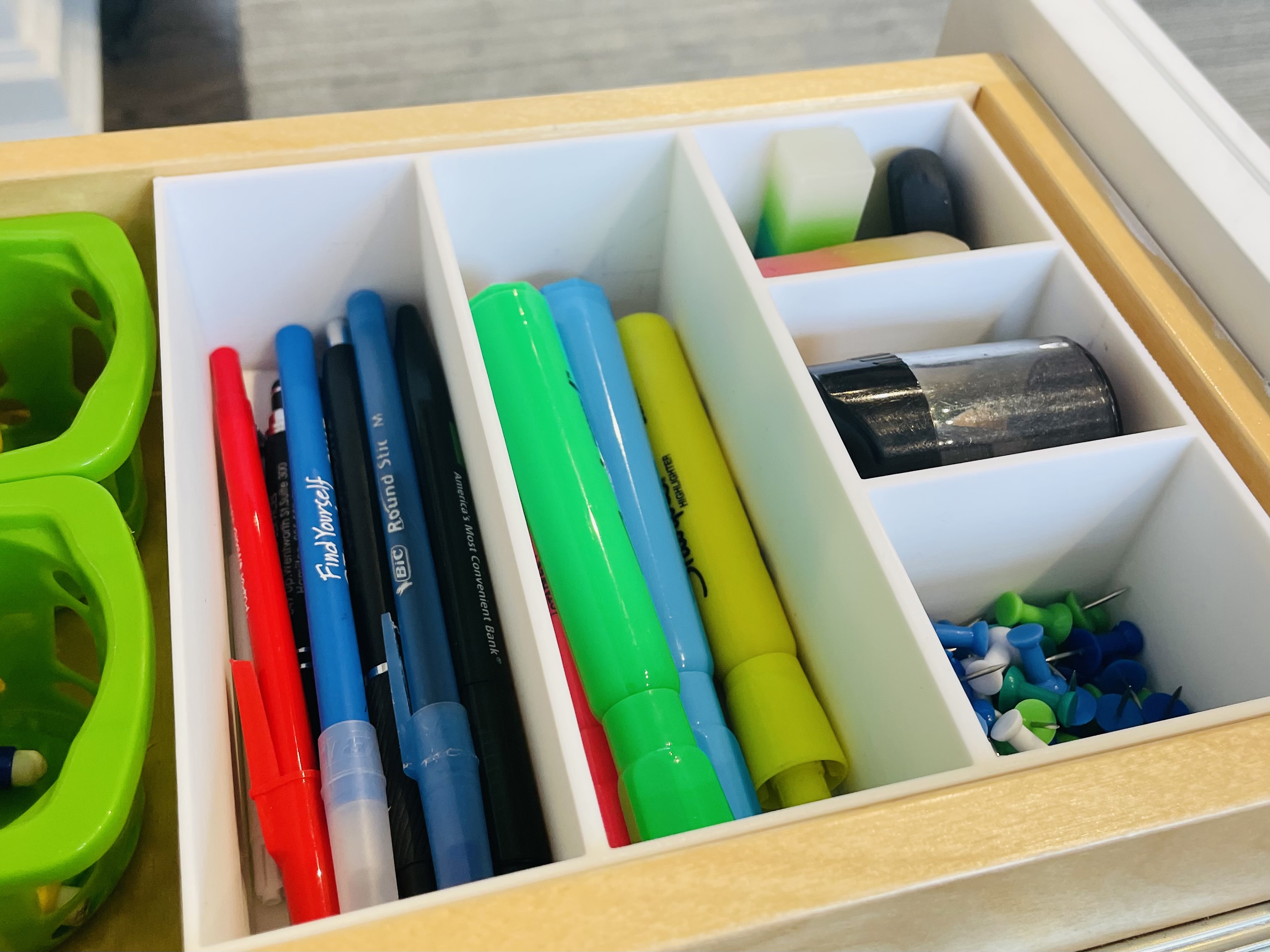 Drawer container