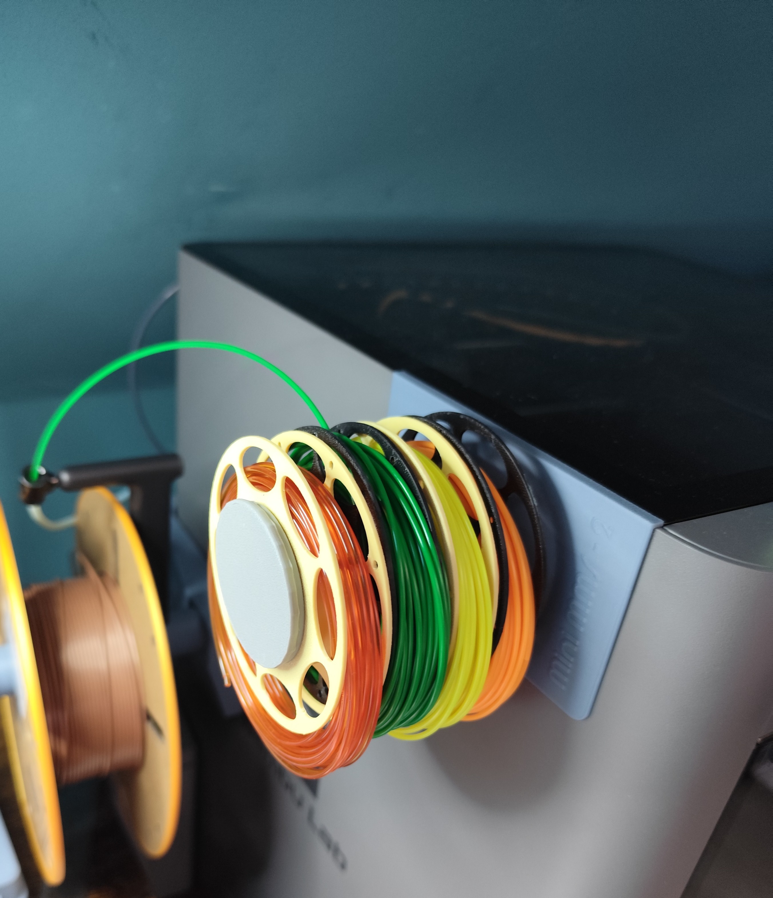 Mini-Spulenhalter seitlich / MMS (Manuelles Material System) V2.0 für Bambulab P2S