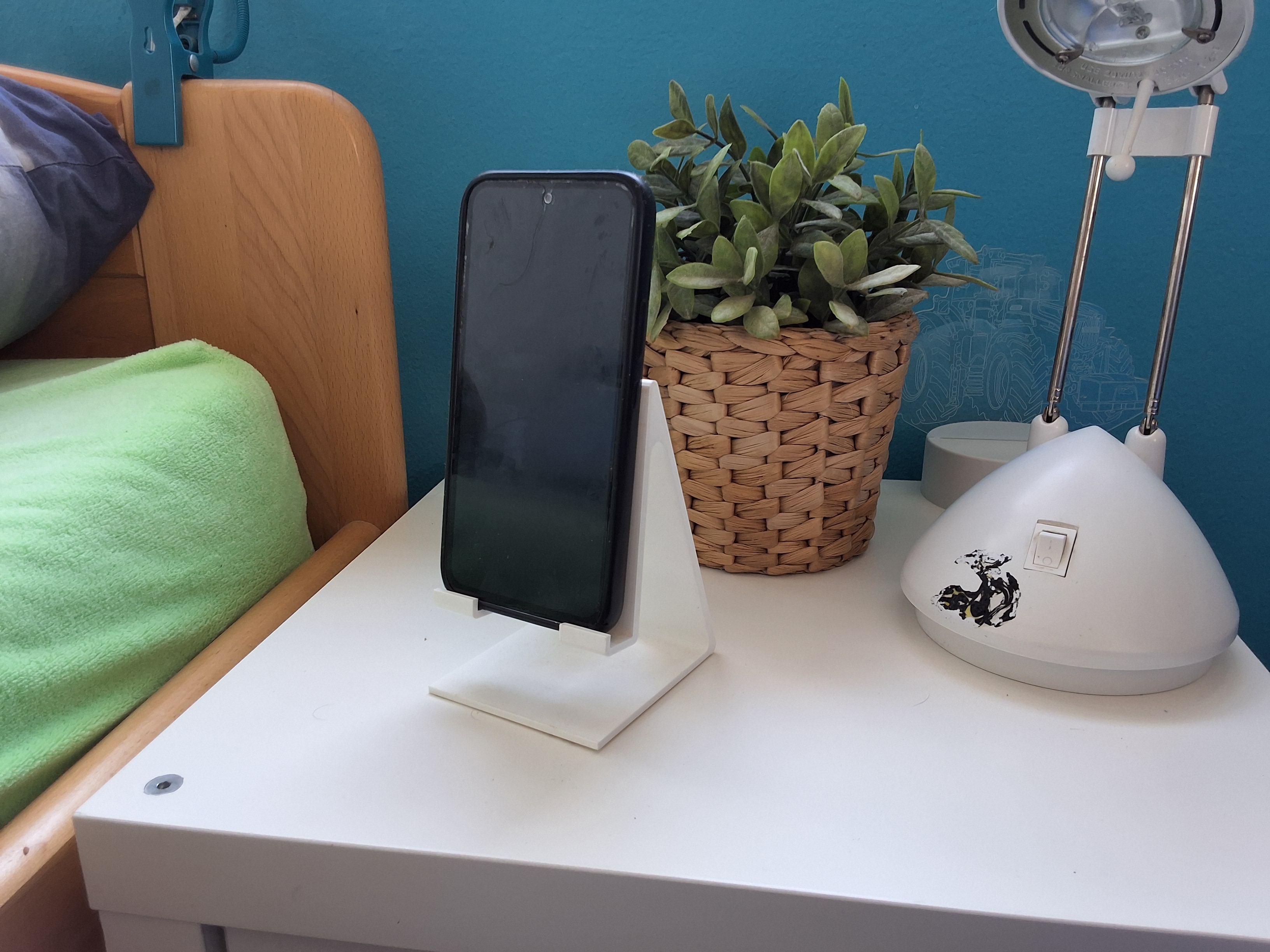 Phone stand (holder)