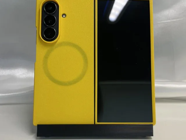 Thin Samsung Galaxy Z Fold 7 Case with Camera Bump
