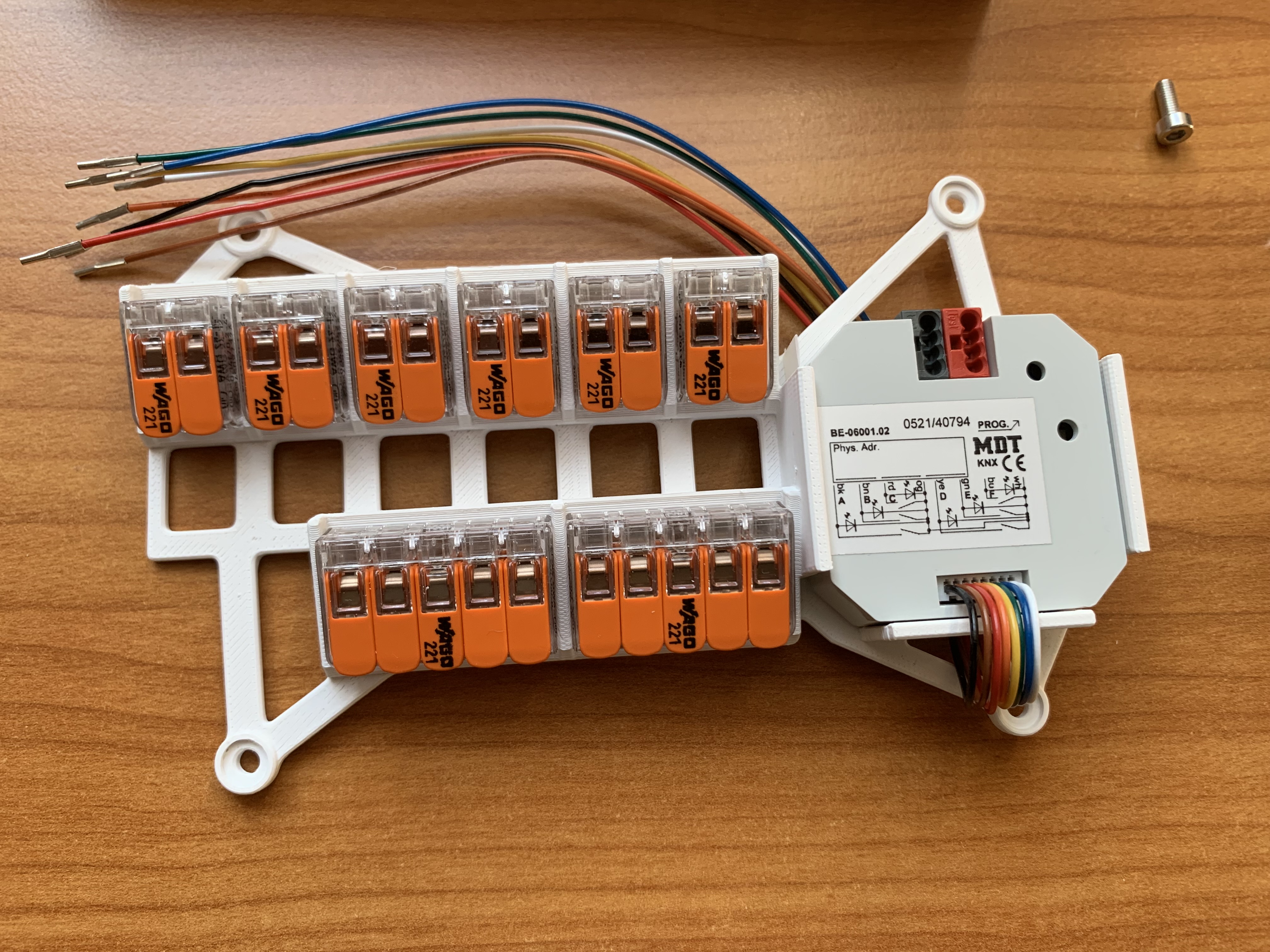 MDT universal input junction box — thumbnail 6