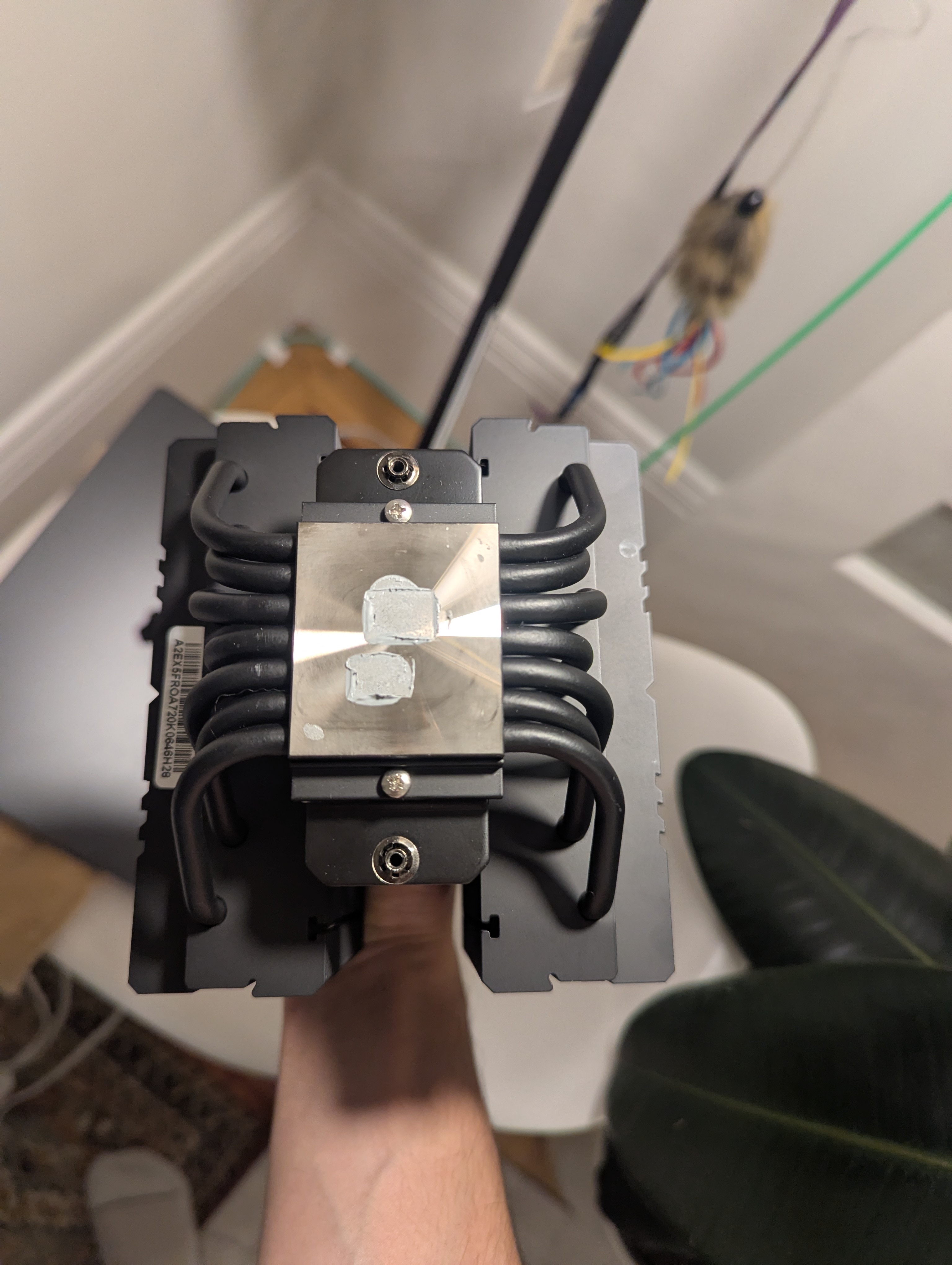 ID-Cooling FROZN A720 spacer for delidded AM5 processors
