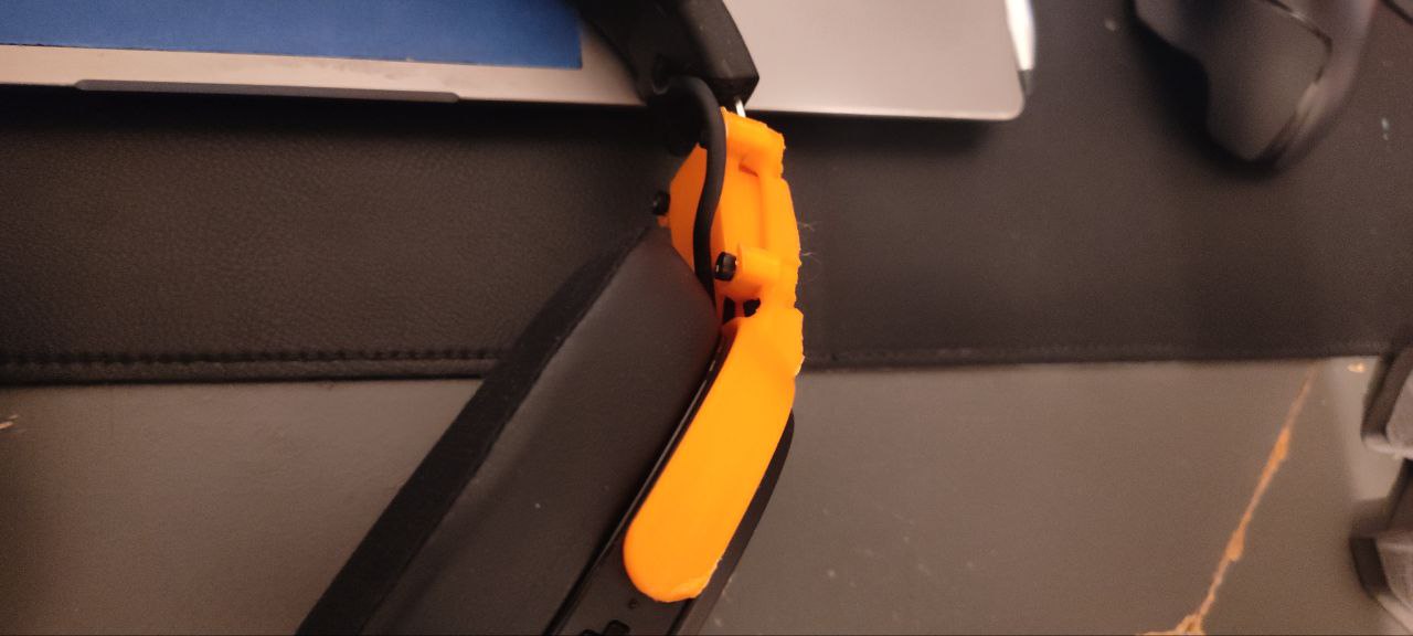 Skullcandy Crusher Wireless yoke