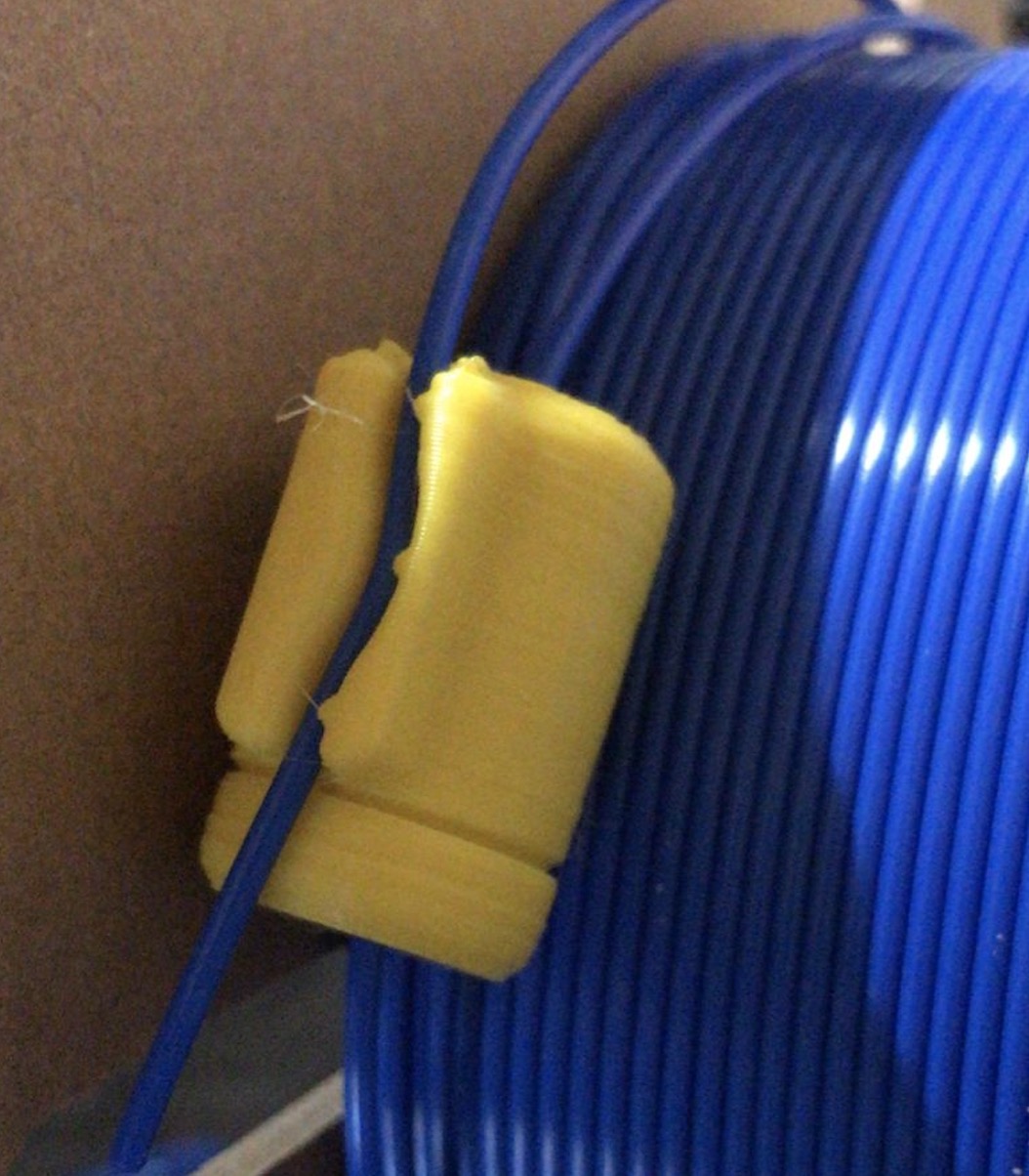 Remix-remix of Grandma's Favorite Filament Clip with a filament cleaner