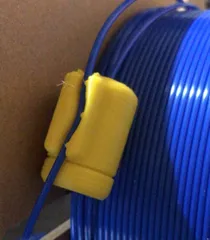 Remix-remix of Grandma's Favorite Filament Clip with a filament cleaner