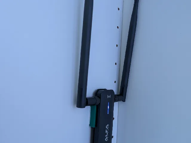 Alfa AWUS036AXM wall mount