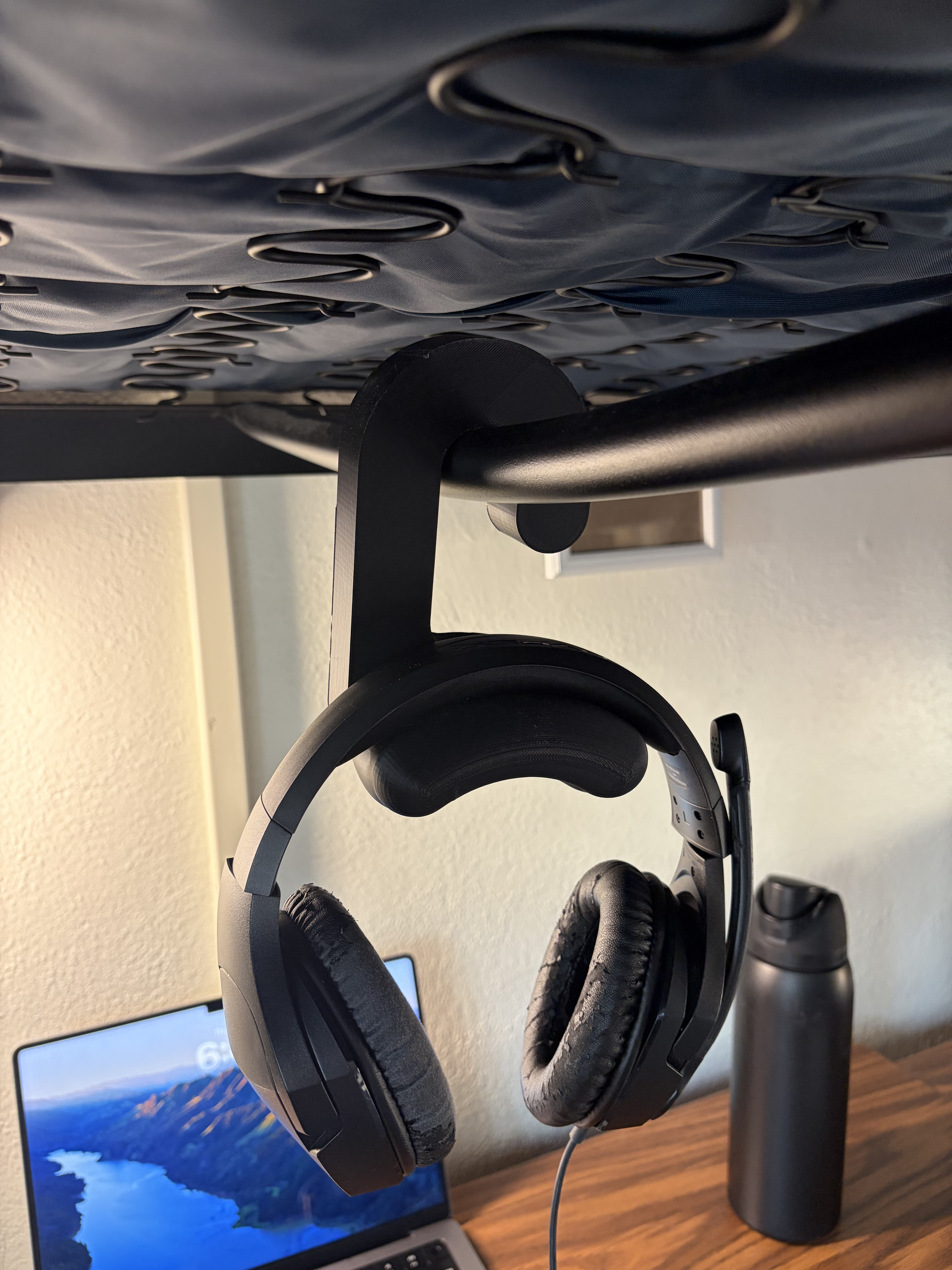 Headphone Hanger