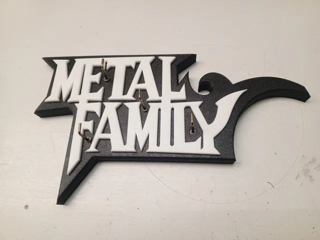 Ключница из мультфильма Metal Family