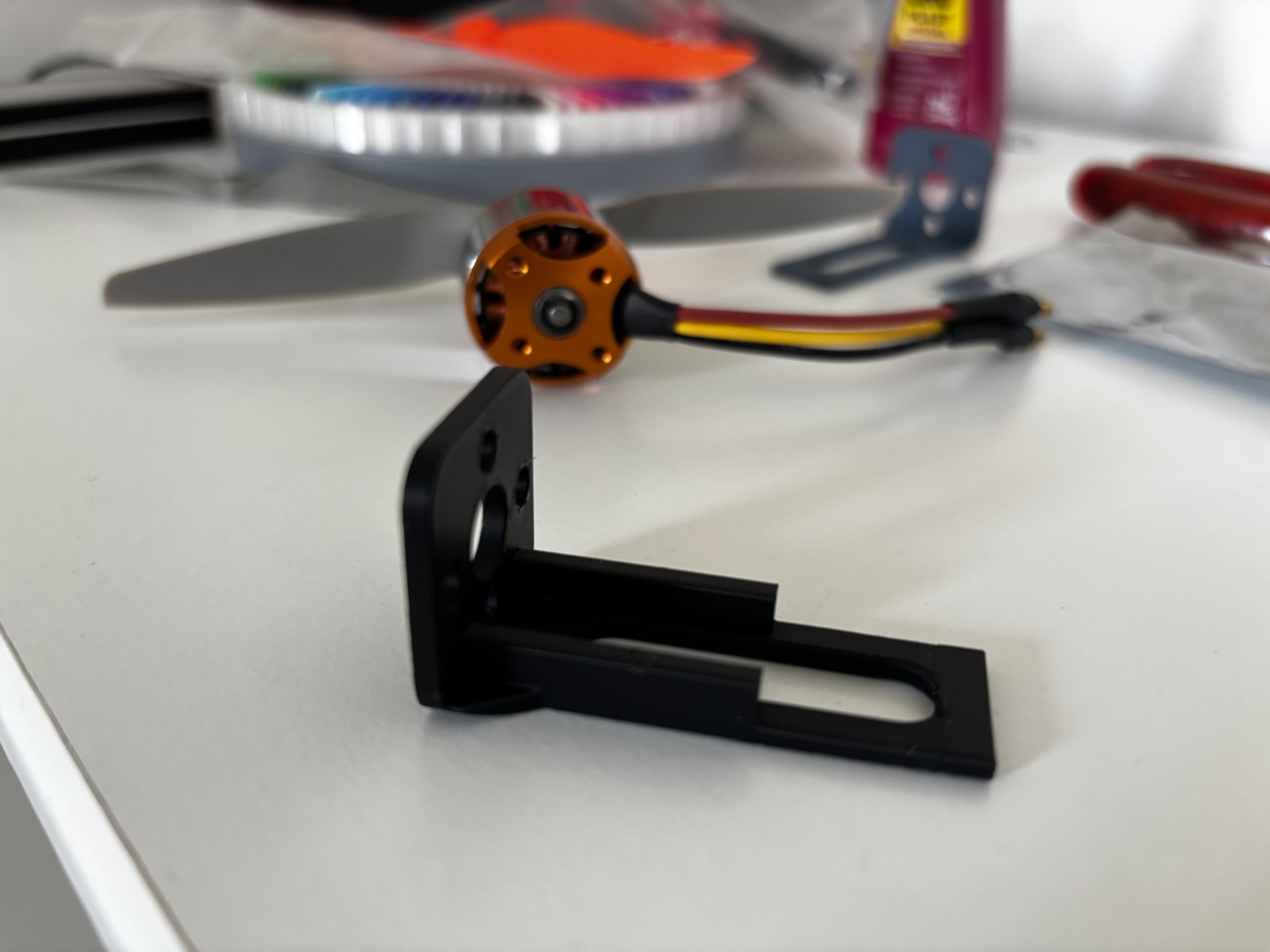 Brushless motor mount