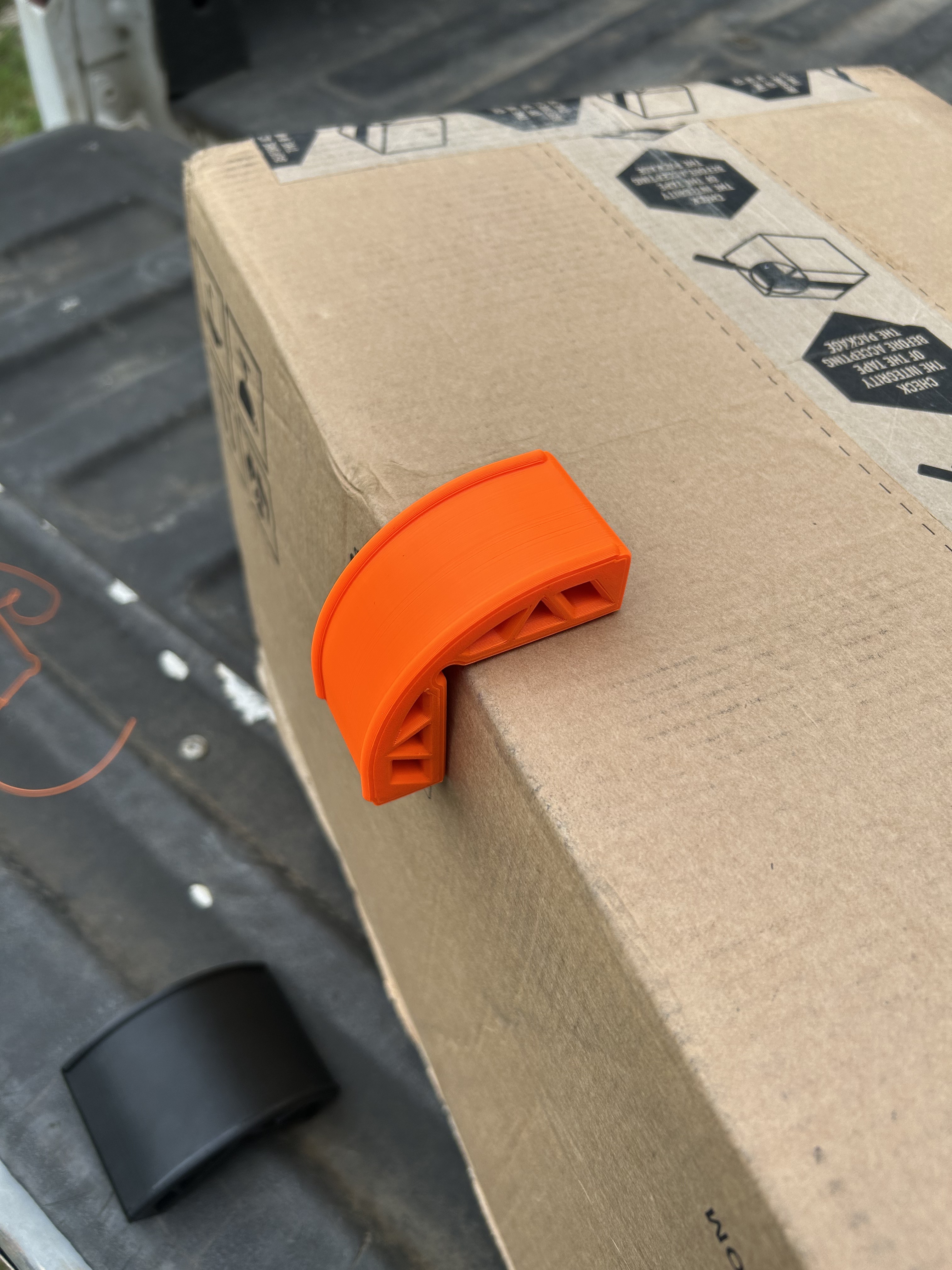 Miniatura 2 do modelo 3D Ratchet Strap Corner Guard