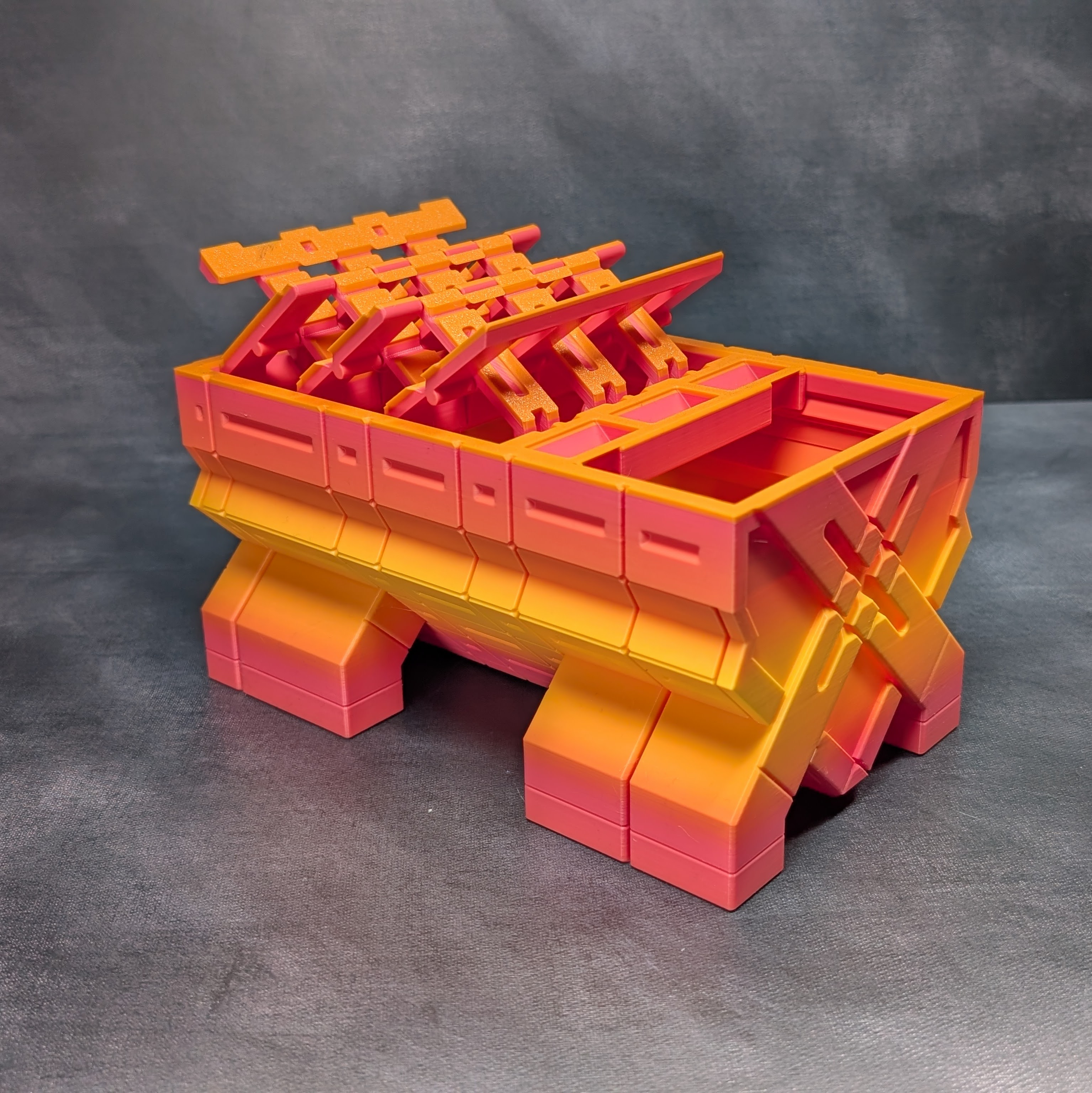 Plate Pivot Box