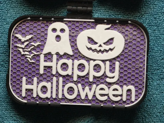 Happy Halloween sign