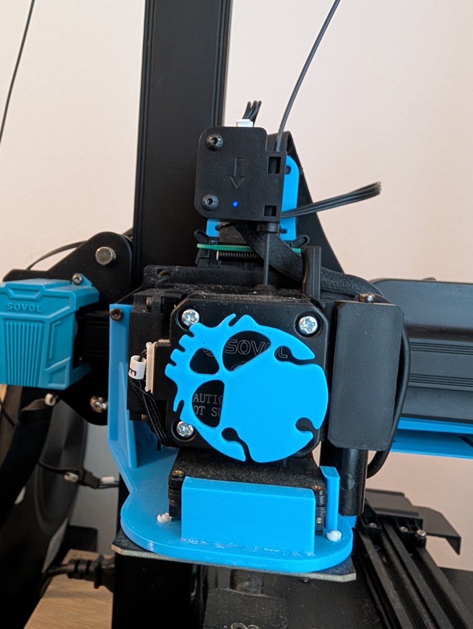 SV07 Filament Sensor Relocating Bracket - Remix for Upgraded Sensor