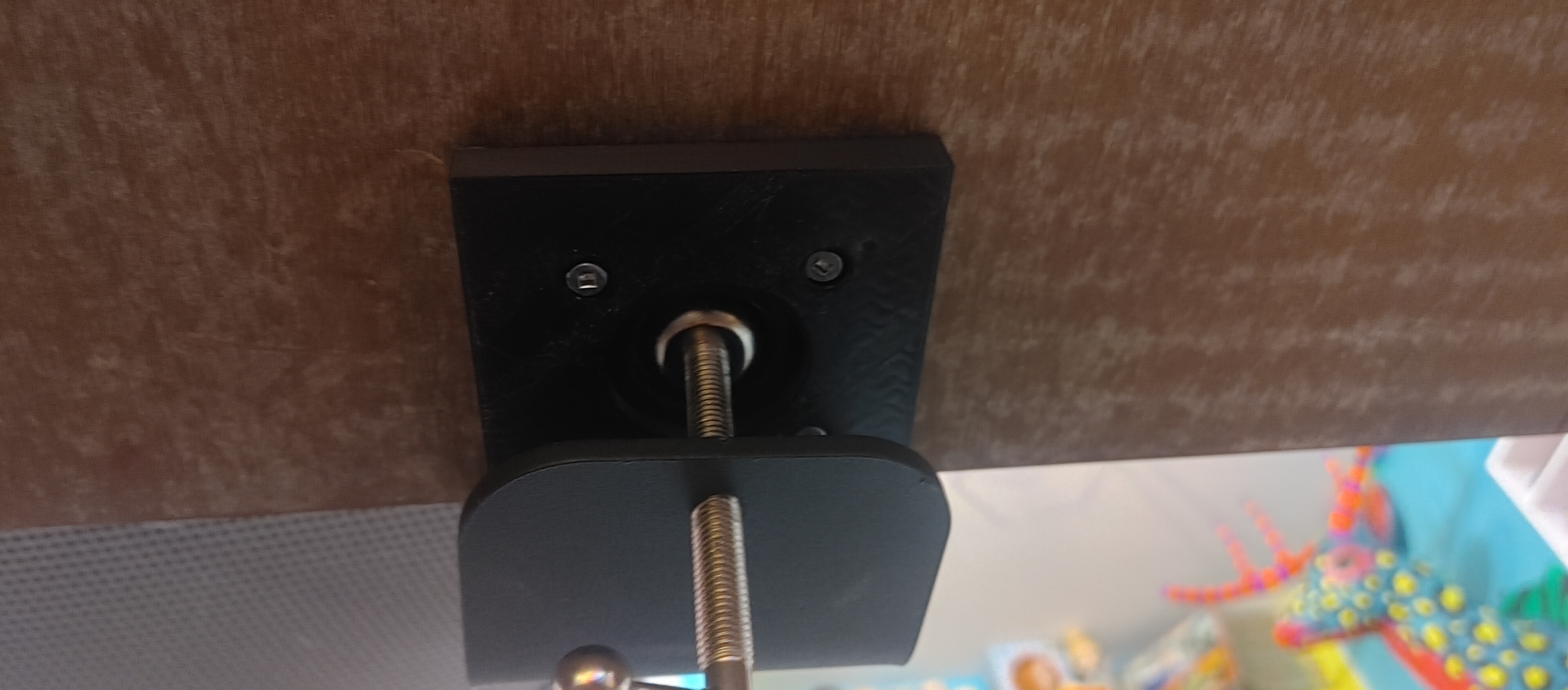 Desk Clamp Stabilizer Plate