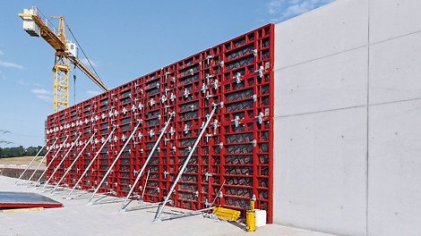 peri formwork planels in 1.87 scale