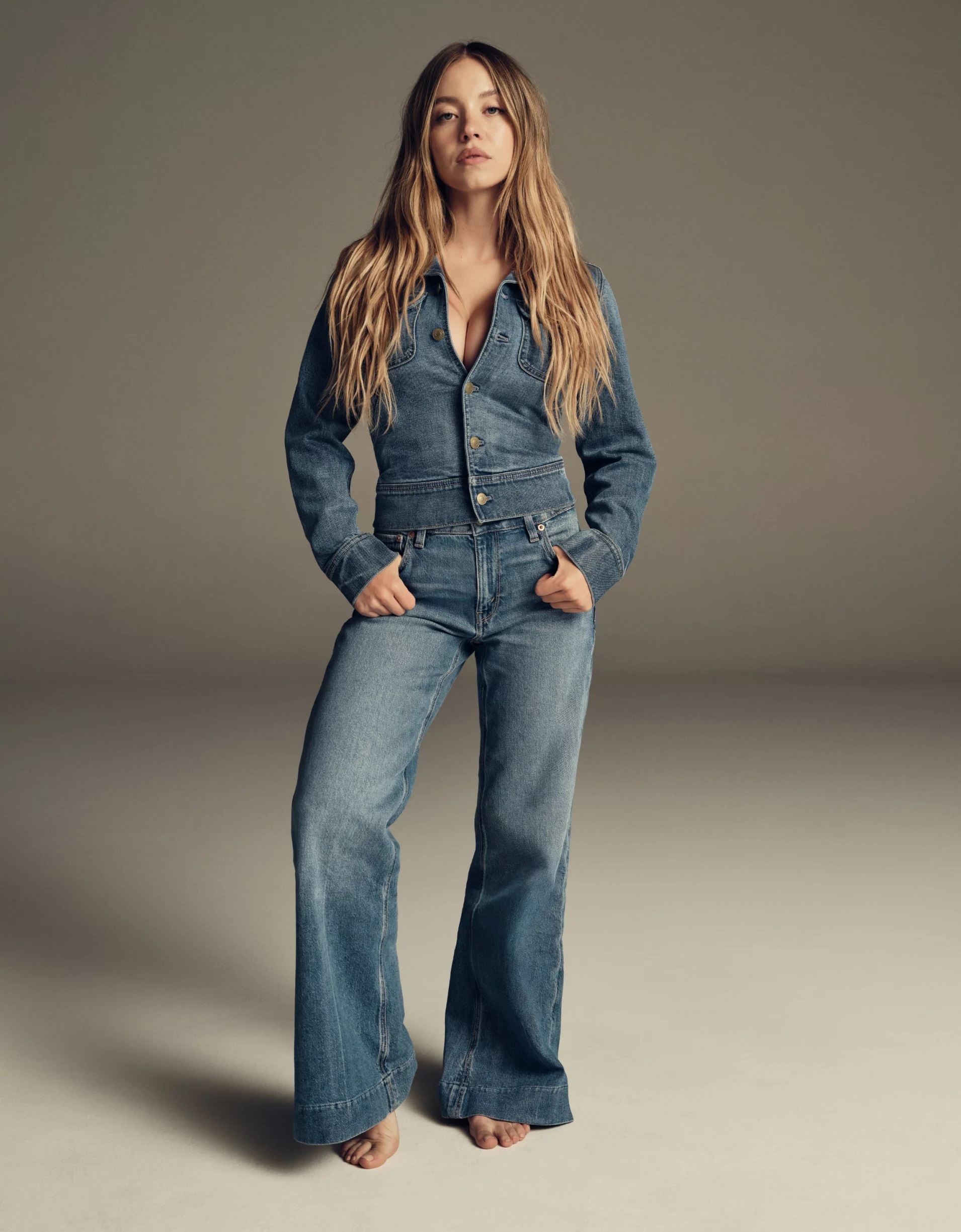 Sydney Sweeney in denim 01