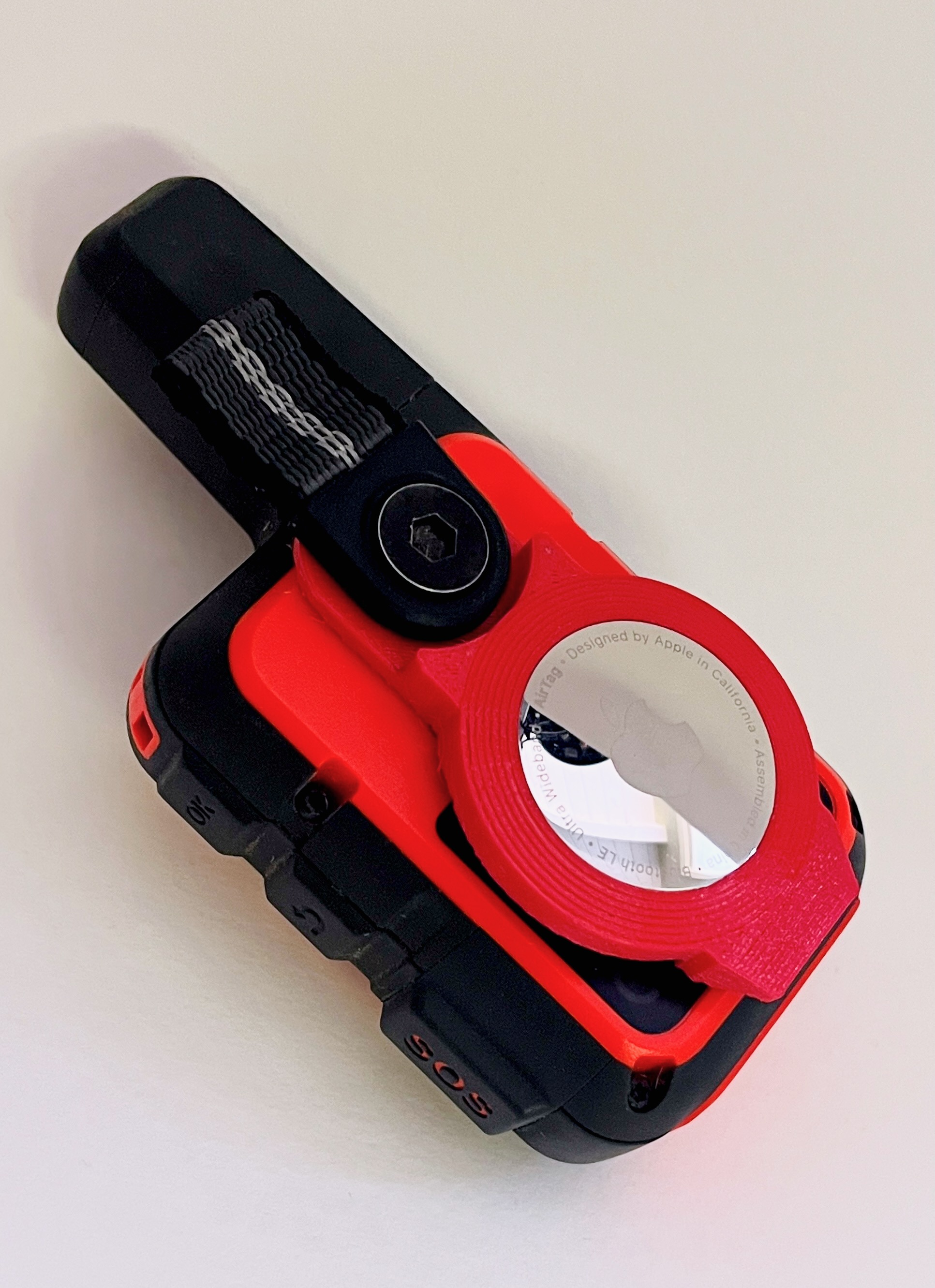 Garmin InReach Mini AirTag Clip