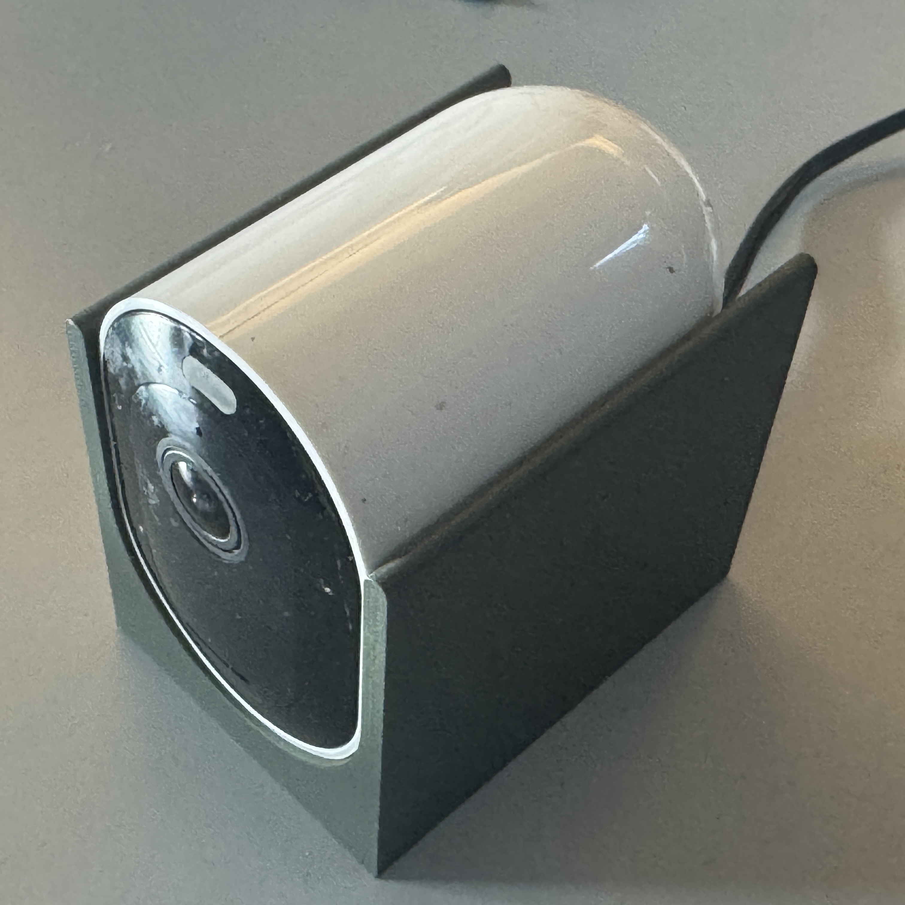 Arlo Pro 6 stand