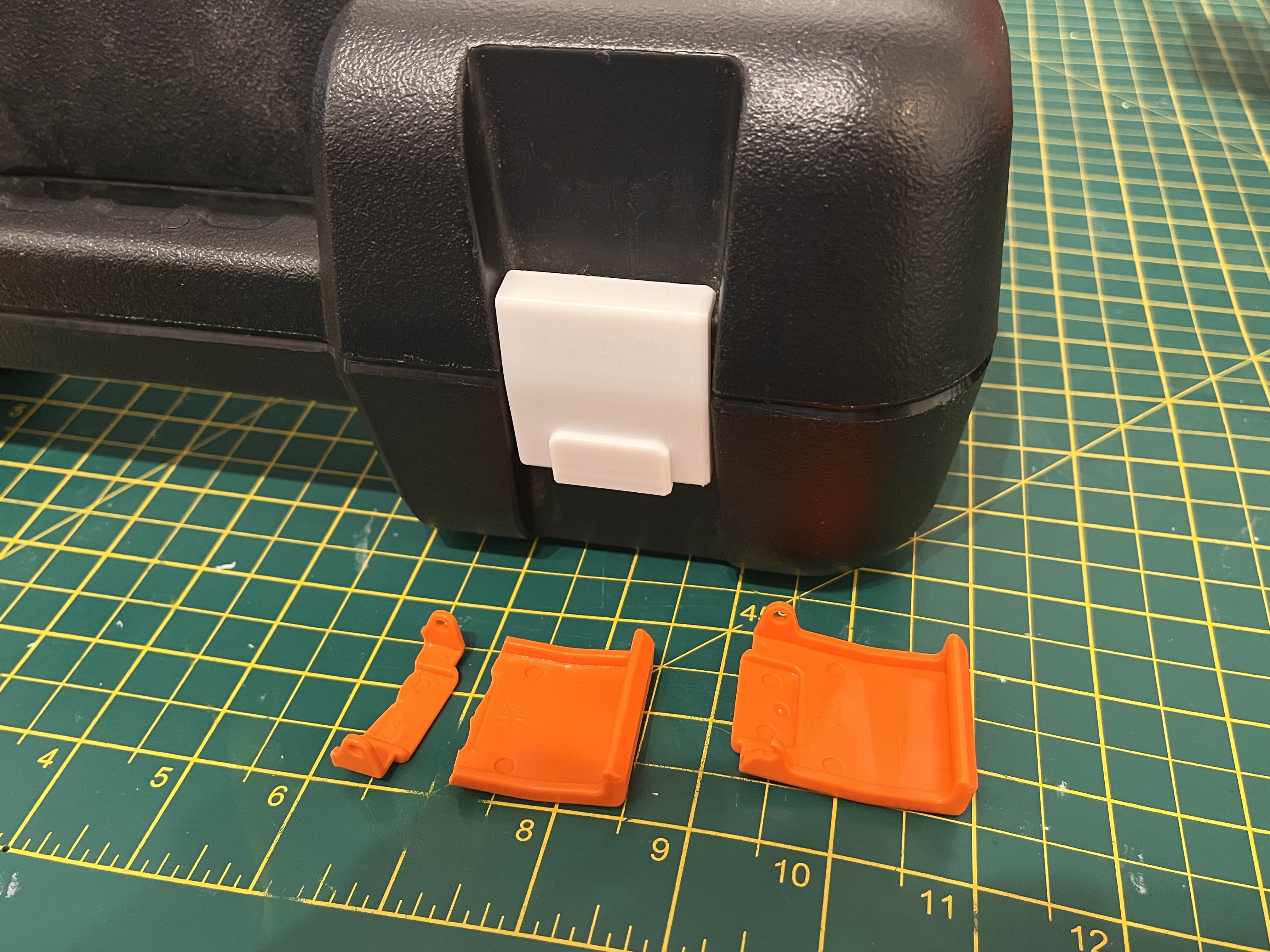 Brother P-Touch label printer carry case closing clasp clip