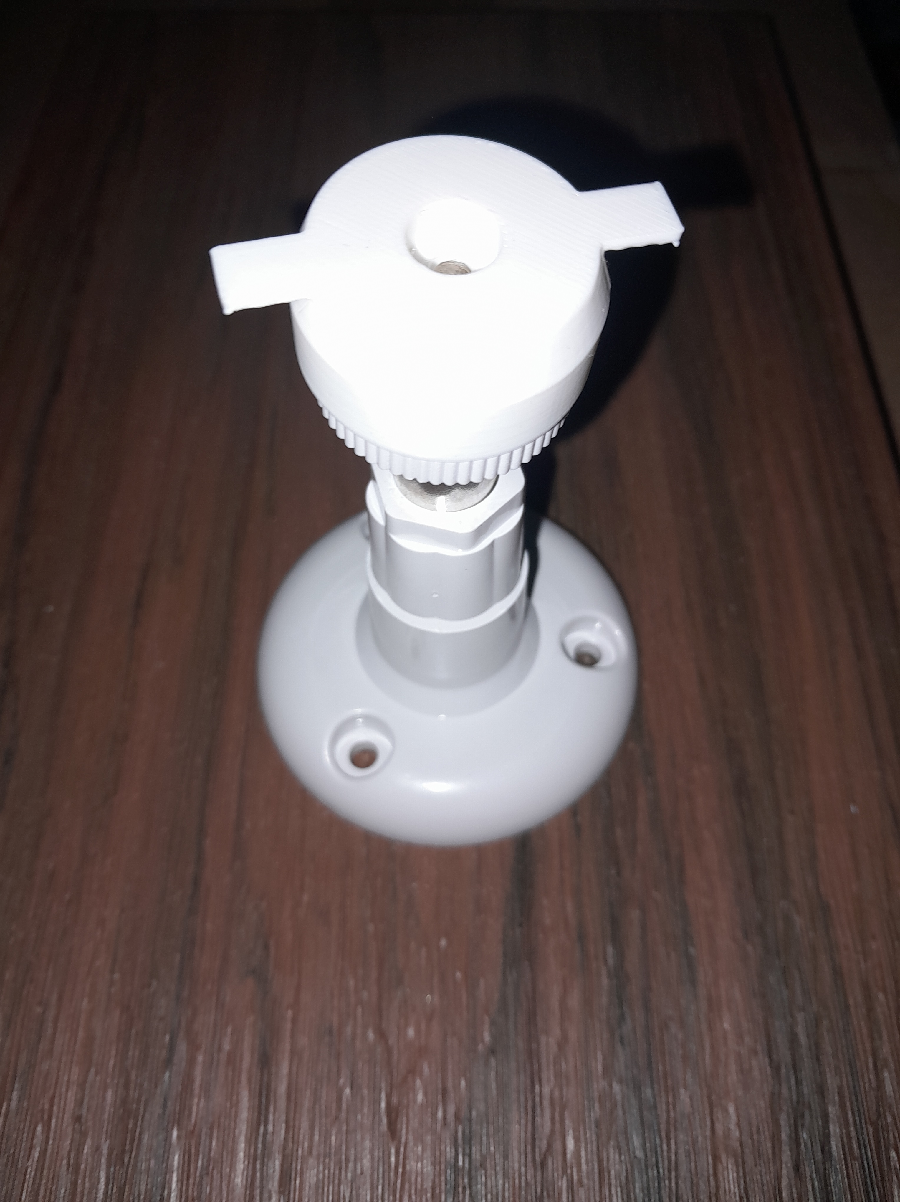 Tapo C200(series) 3/8 tripod mount