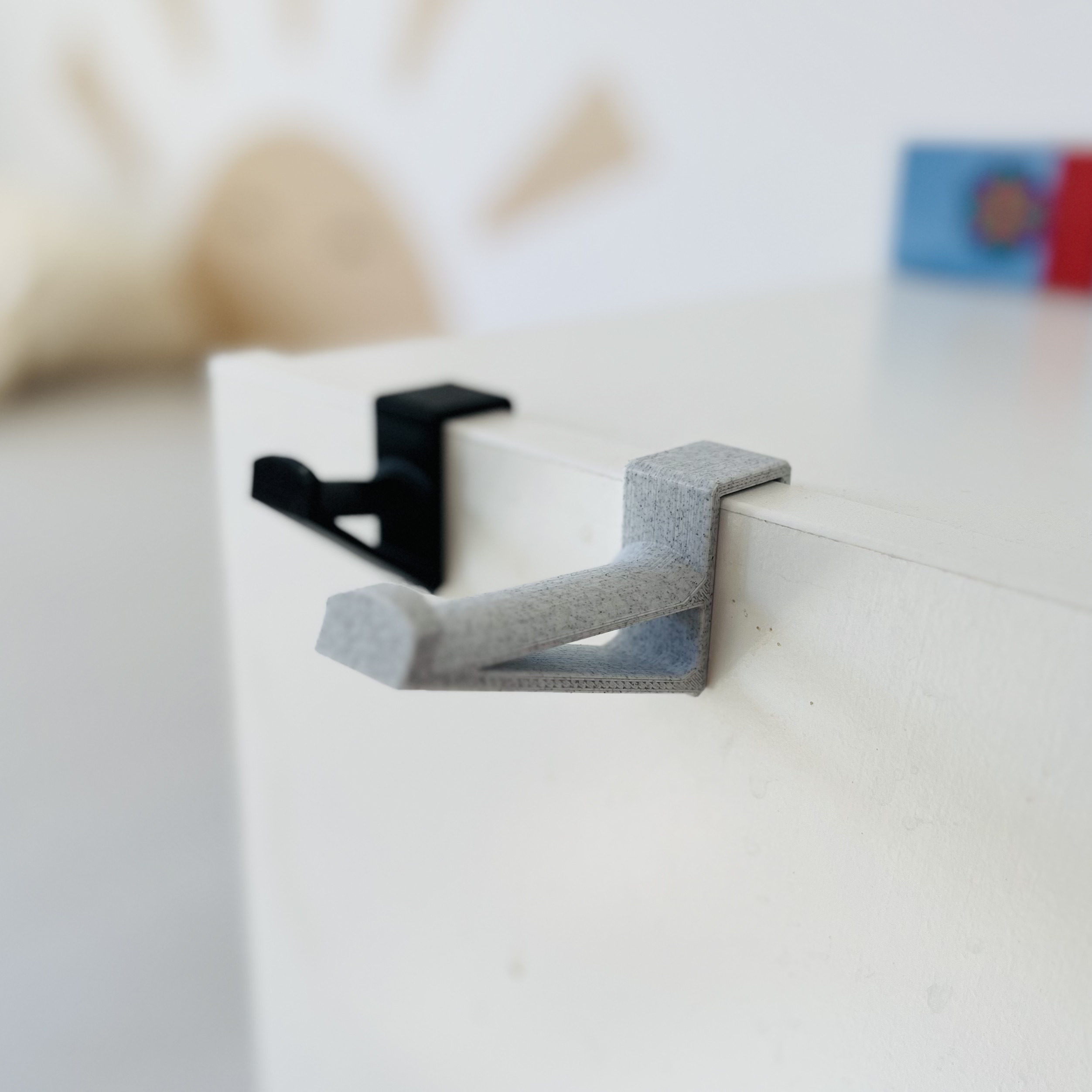 Hook for Ikea Billy (no screws)