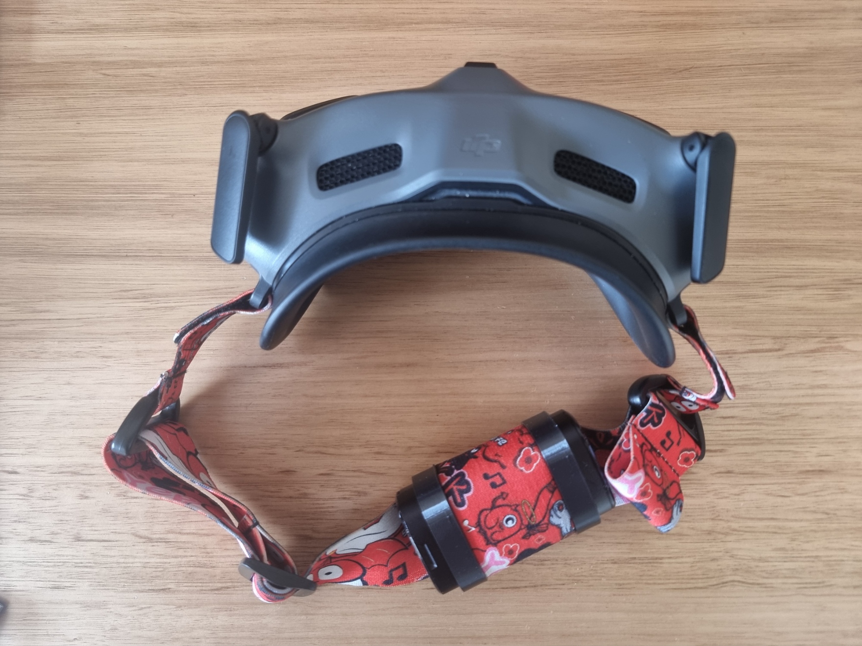 DJI Battery holder for straps (to avoid movement)