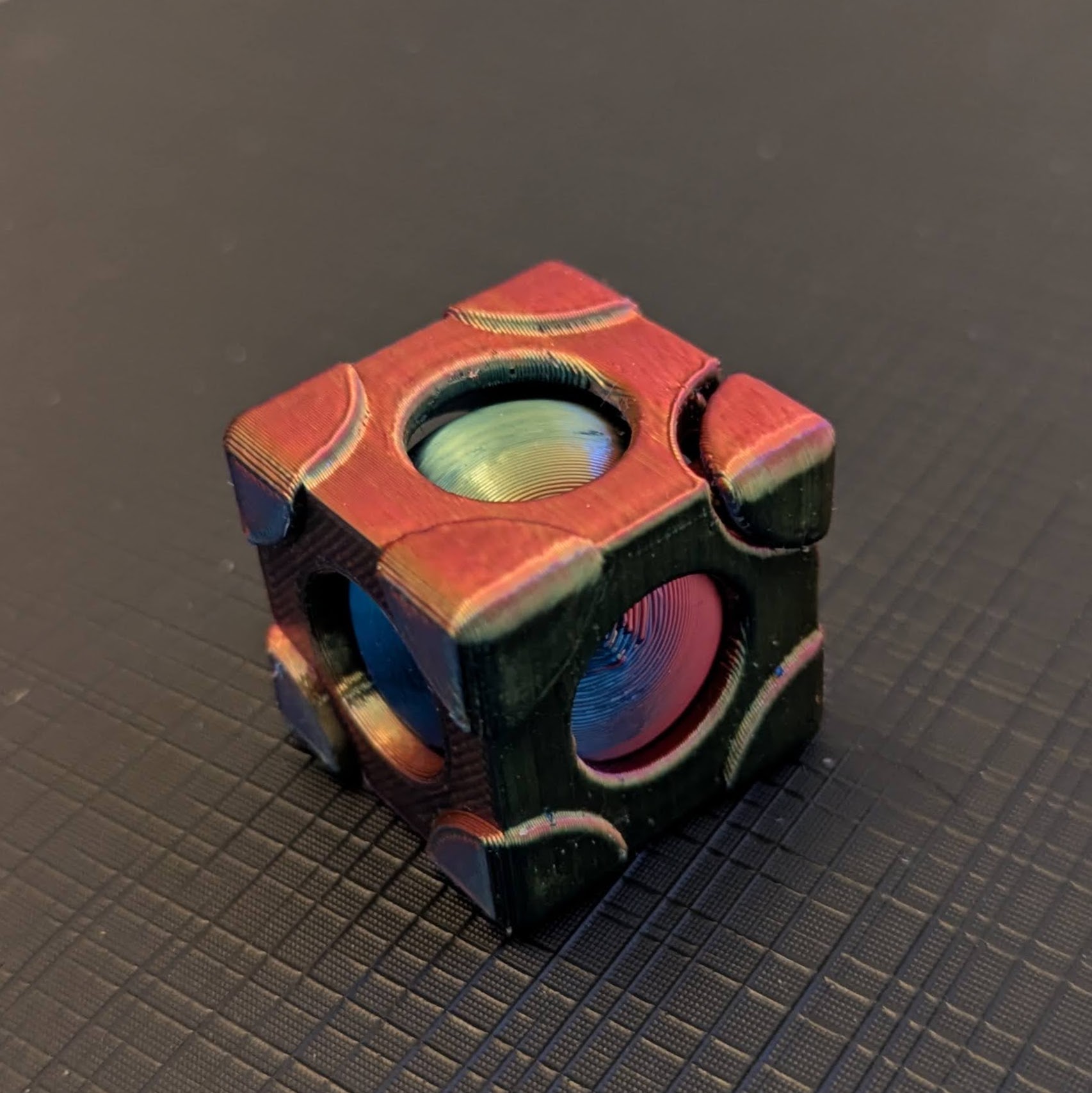 Miniatura 5 do modelo 3D Magic hand spinner Ball & Cube