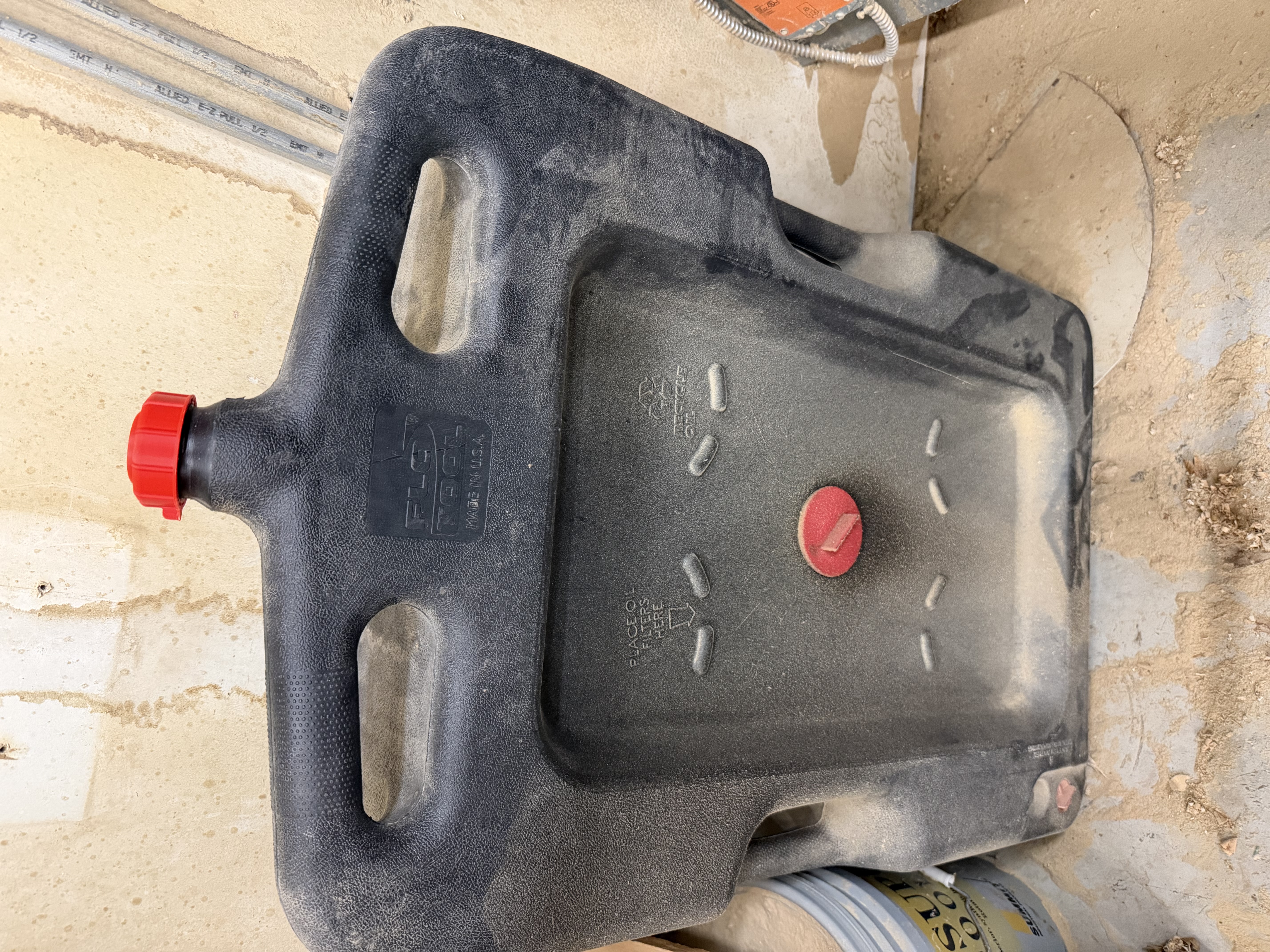 Oil pan cap