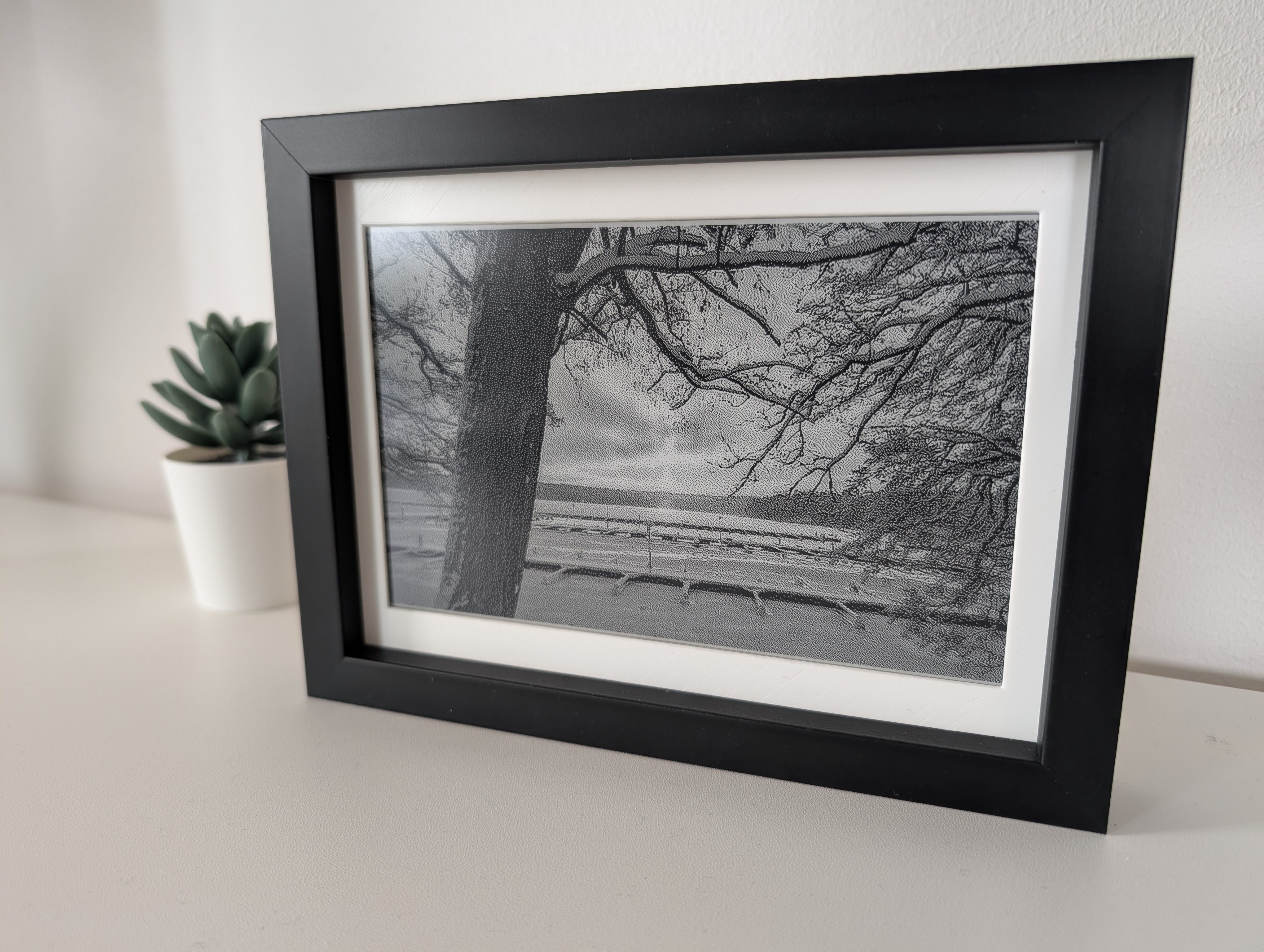 Stillness insert - 7.5" e-ink display case for TRMNL DIY Kit and IKEA RÖDALM (13x18cm)
