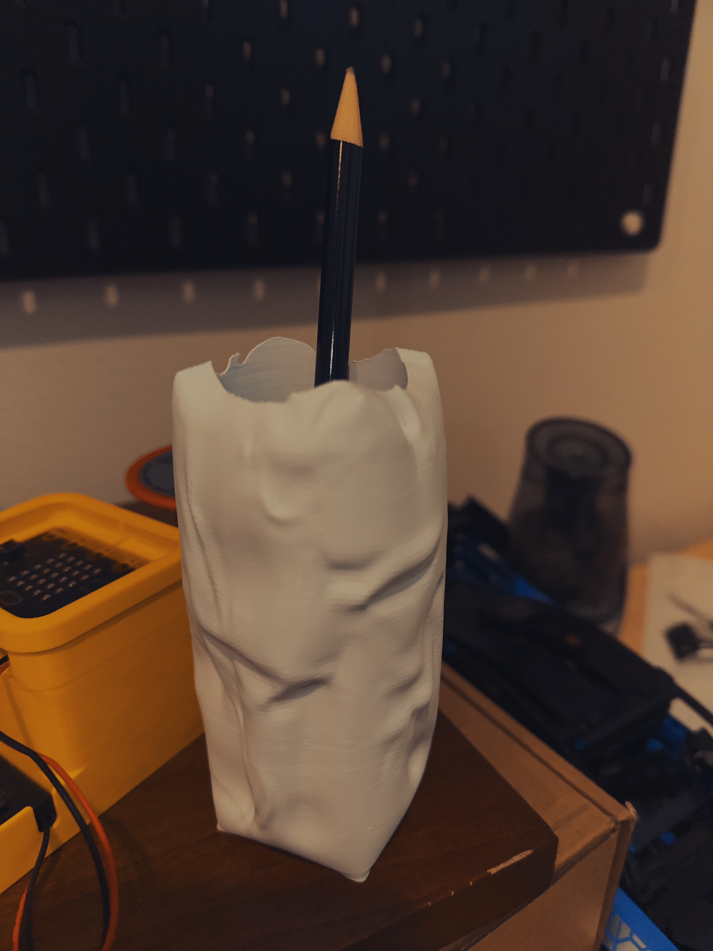 Cloth Pencil Holder 3D model