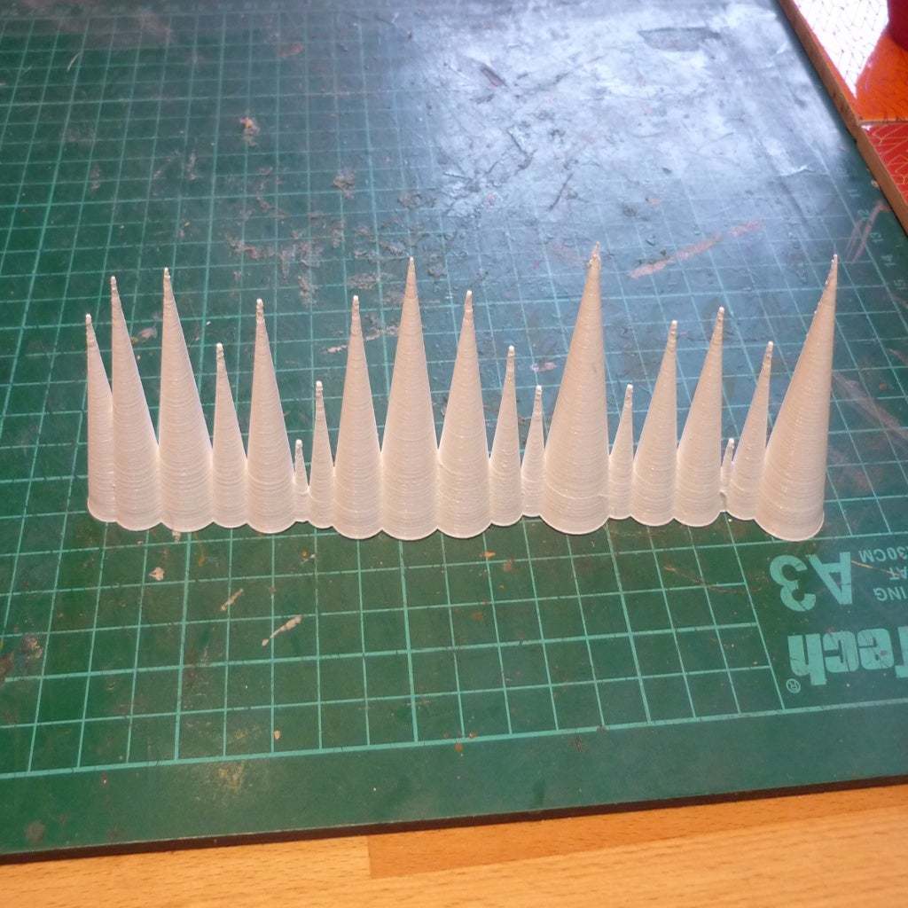 Miniatura 3 do modelo 3D OpenSCAD Icicle string generator / maker