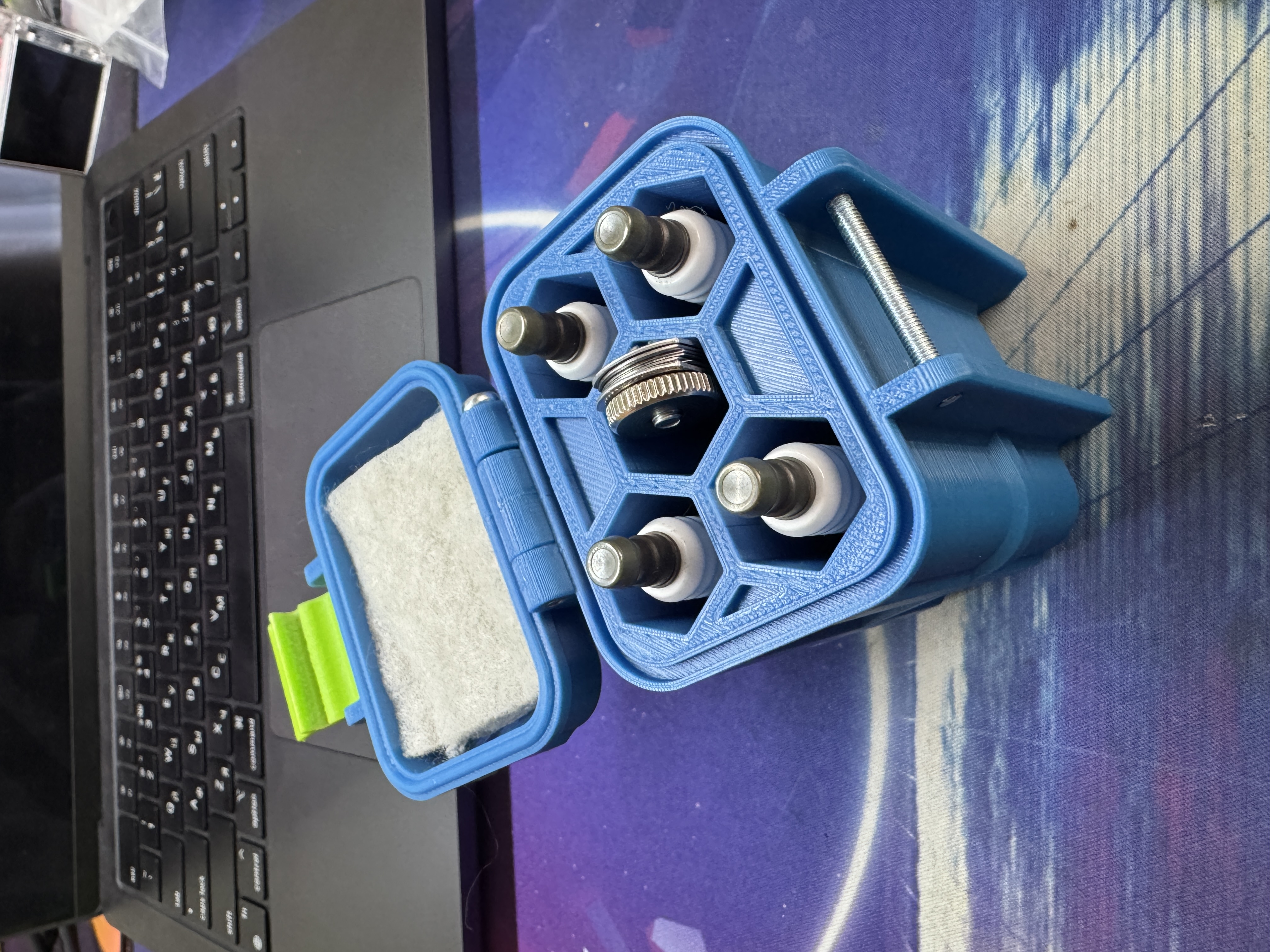 Miniatura 2 do modelo 3D Spark Plug Case