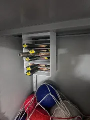 Ein magnetischer Halter für Tischtennisschläger