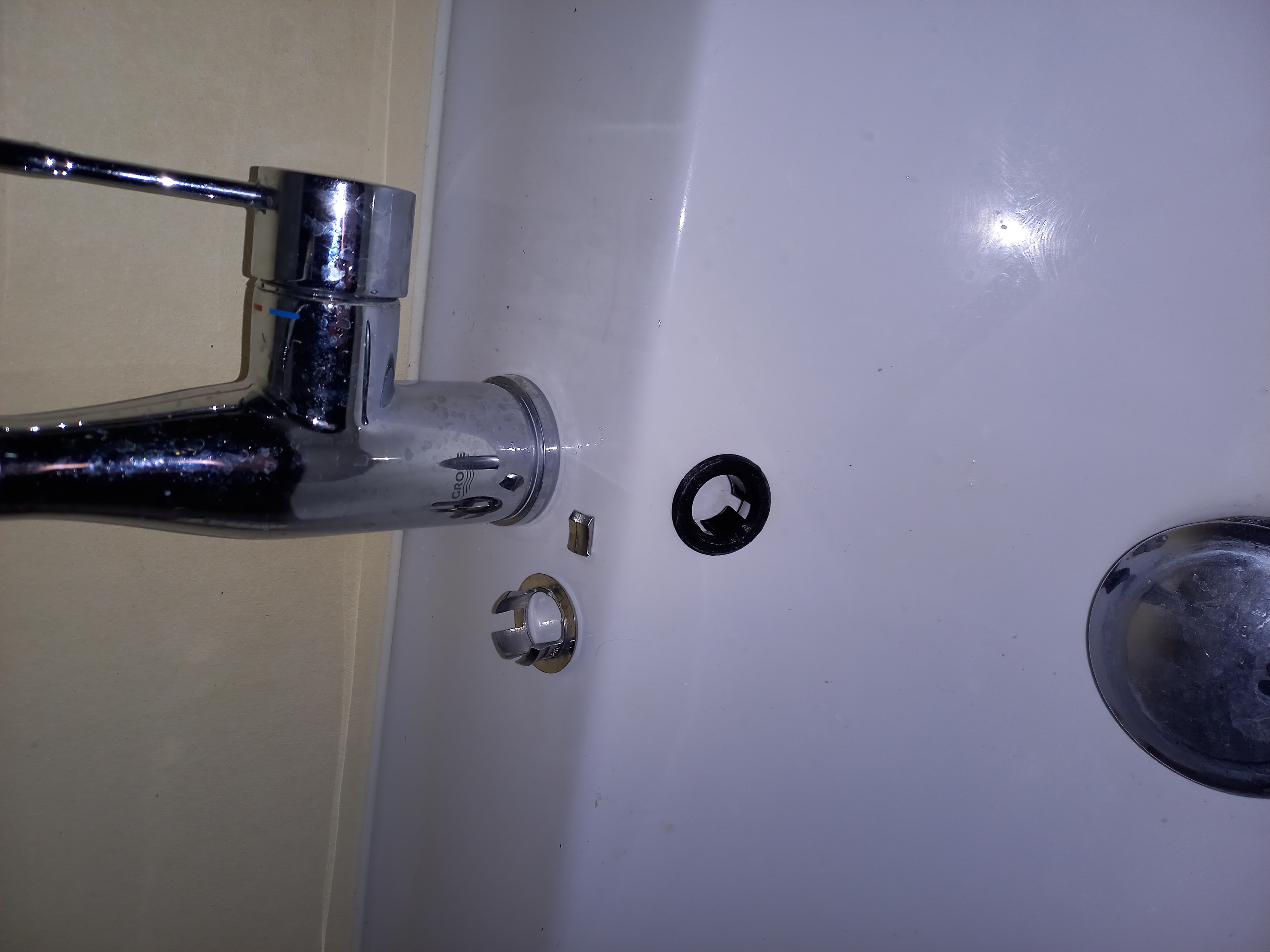 Overflow decoration