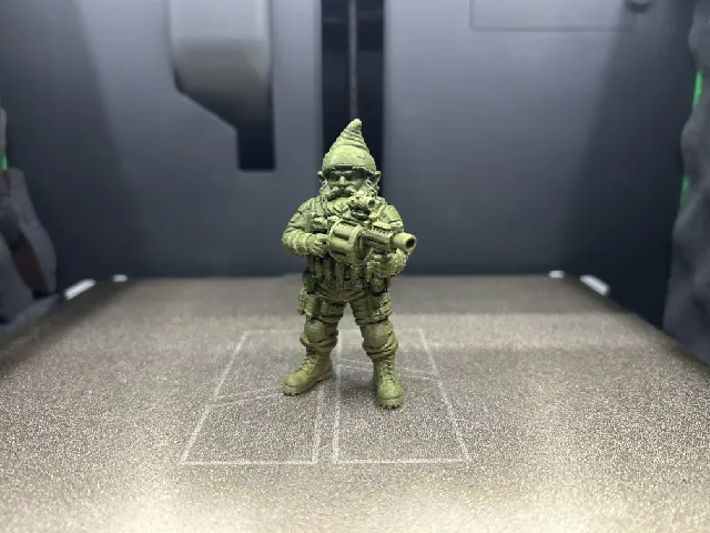 Tactical Gnome with Grenade Launcher
