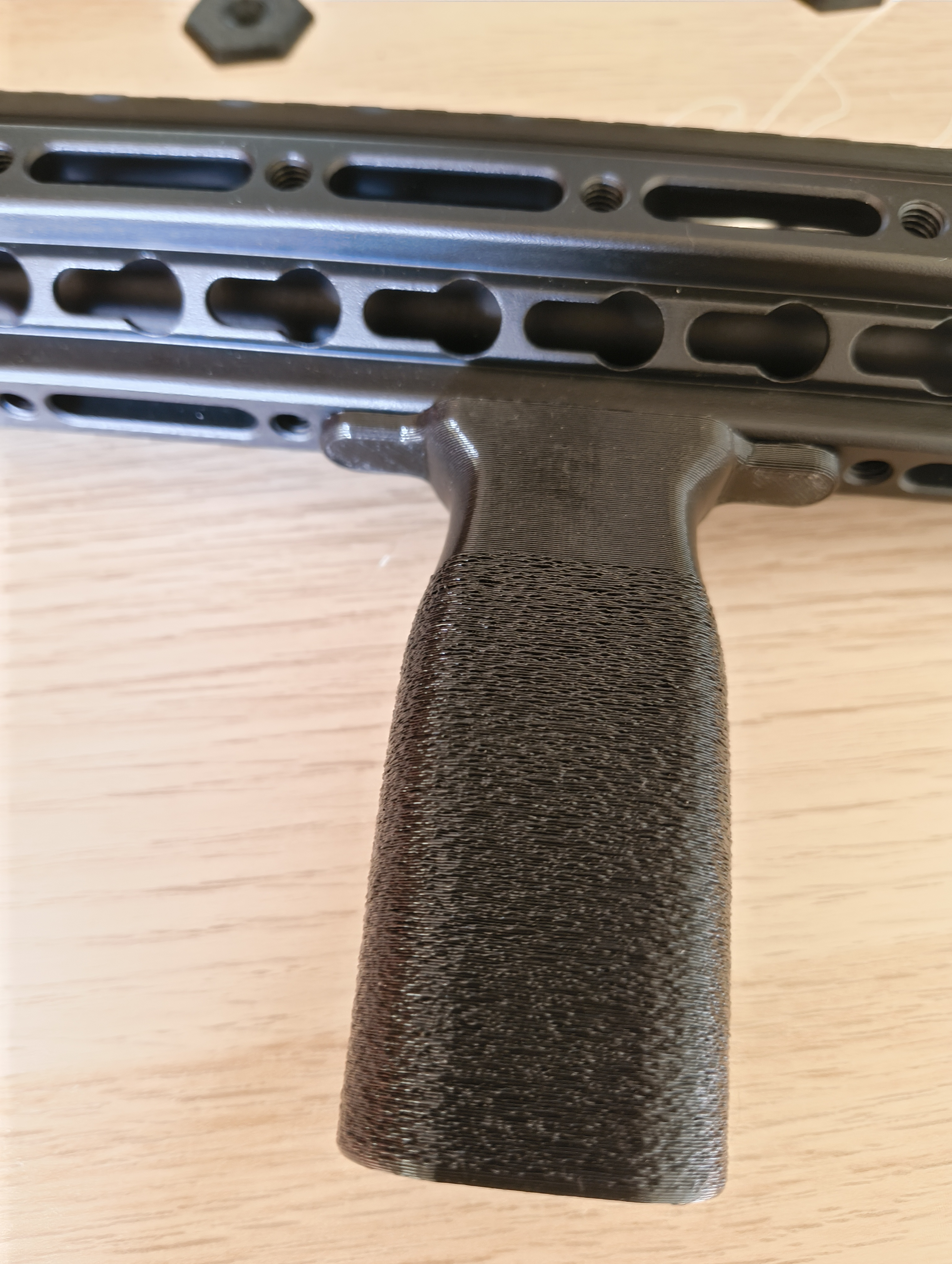 Vertical grip M16 (SPECNA ARMS model: SA-A90)