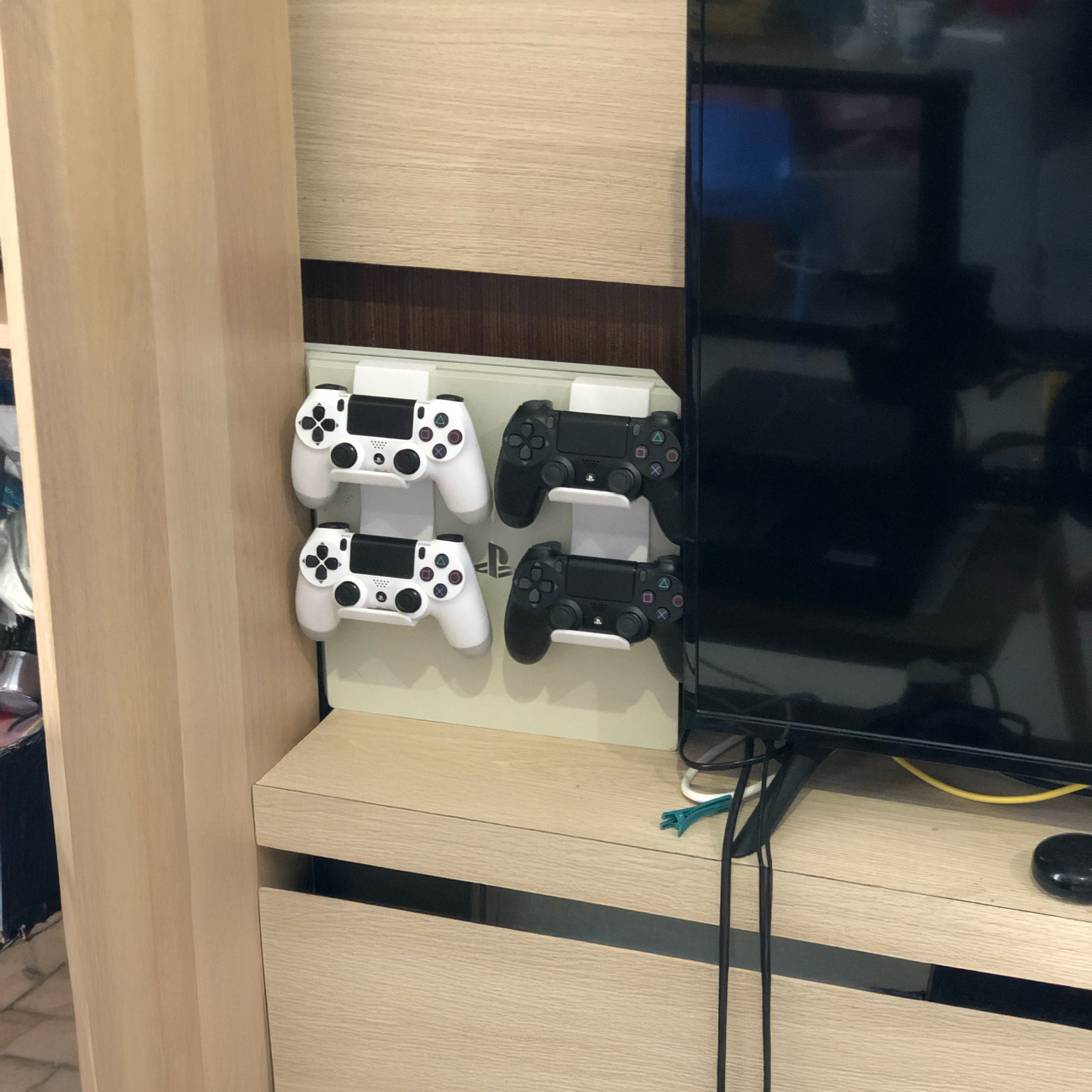PlayStation 4 Controller Holder