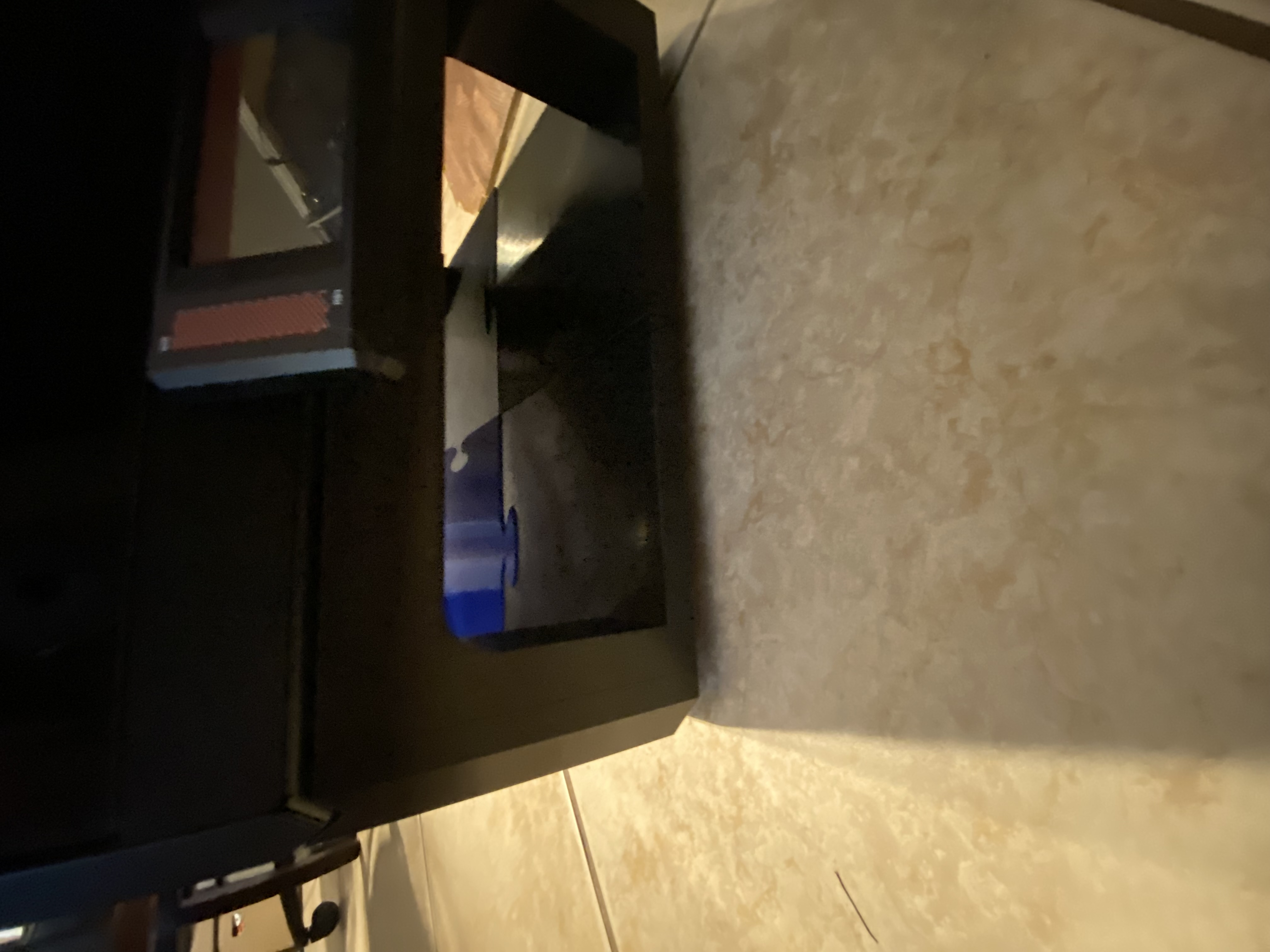 Miniatura 2 do modelo 3D Core One riser with storage