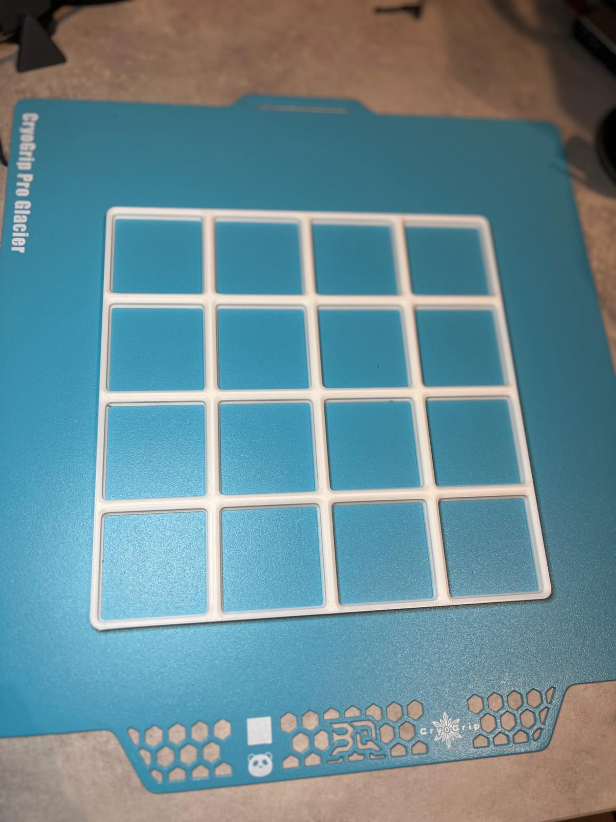 Gridfinity 4x4 Simple Print - PLA or PETG - Desk - Workstation — miniatura 4