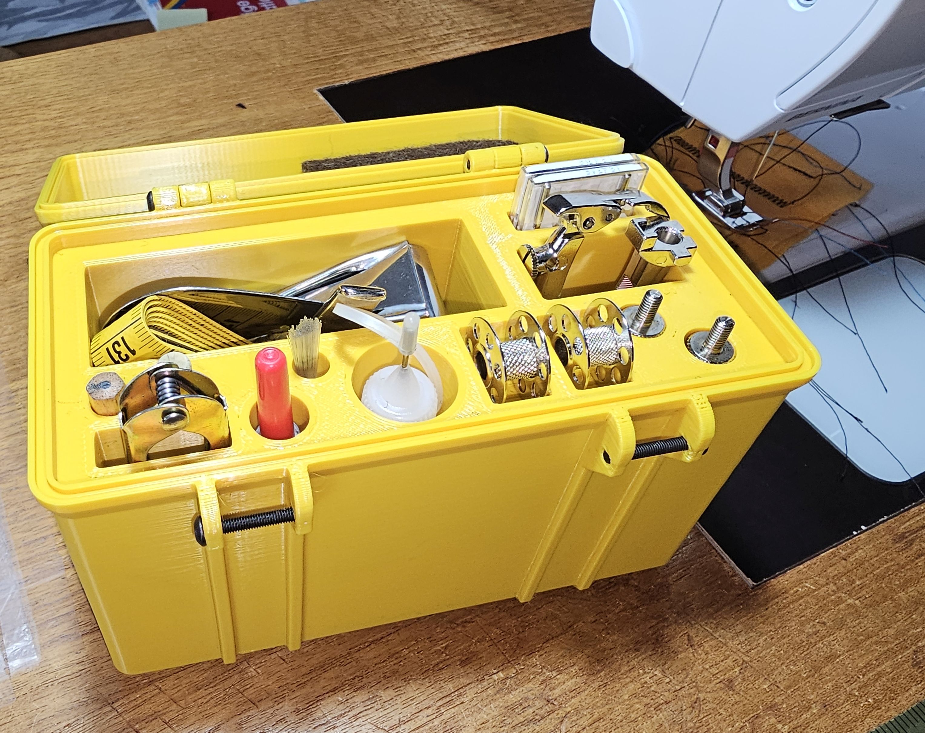 Kitemaker's accessory box for a Bernina sewing machine (335)
