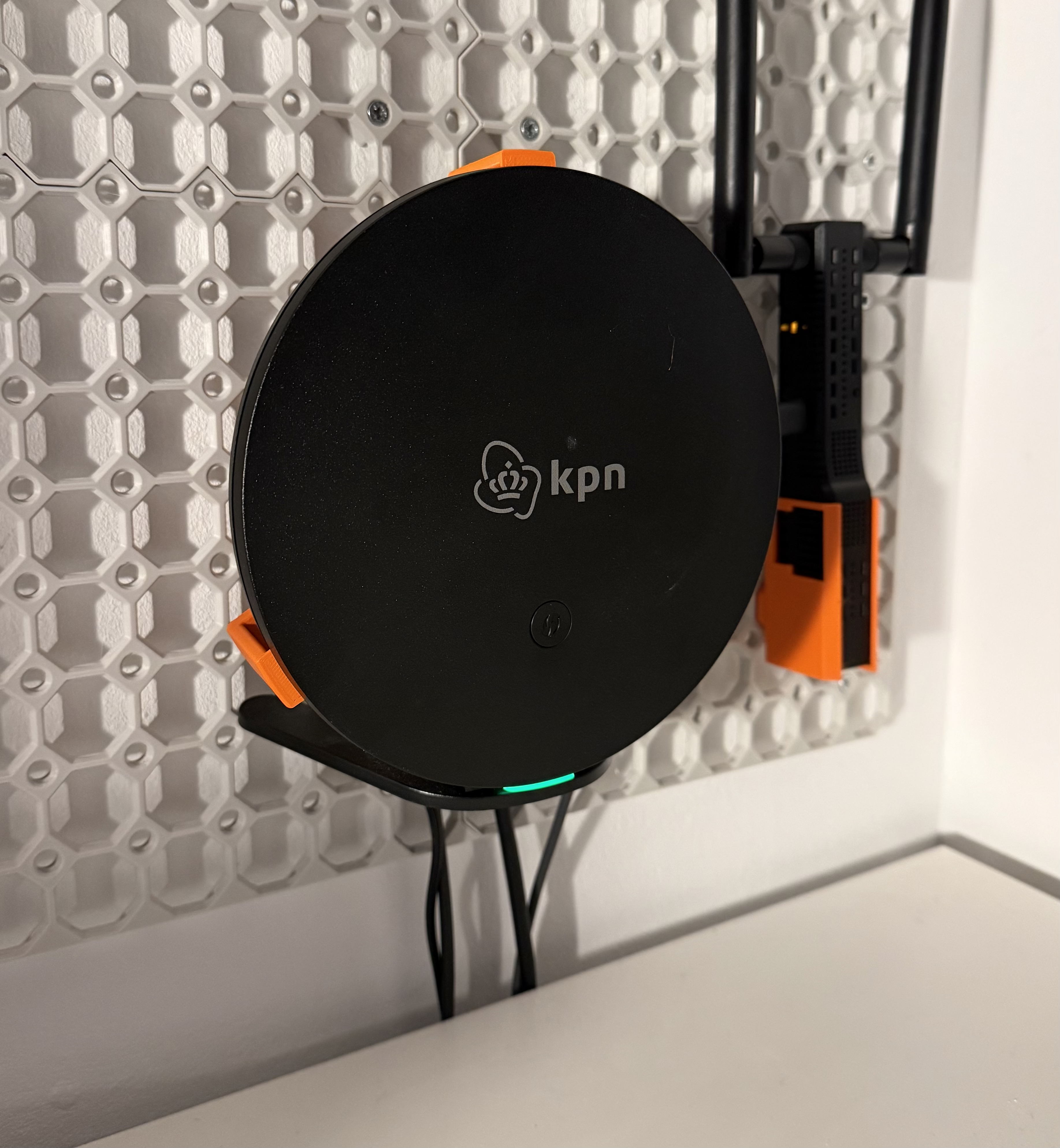 KPN Smart Wifi 2.0 Mount for Multiboard