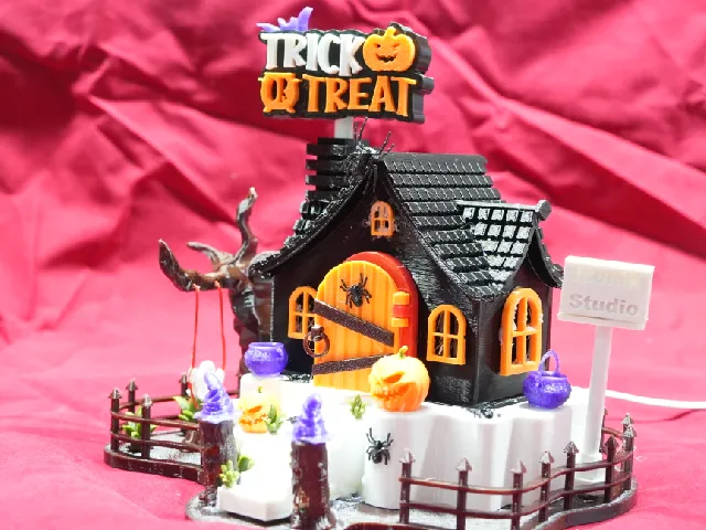 Haunted Halloween House Diorama by Monik Studio