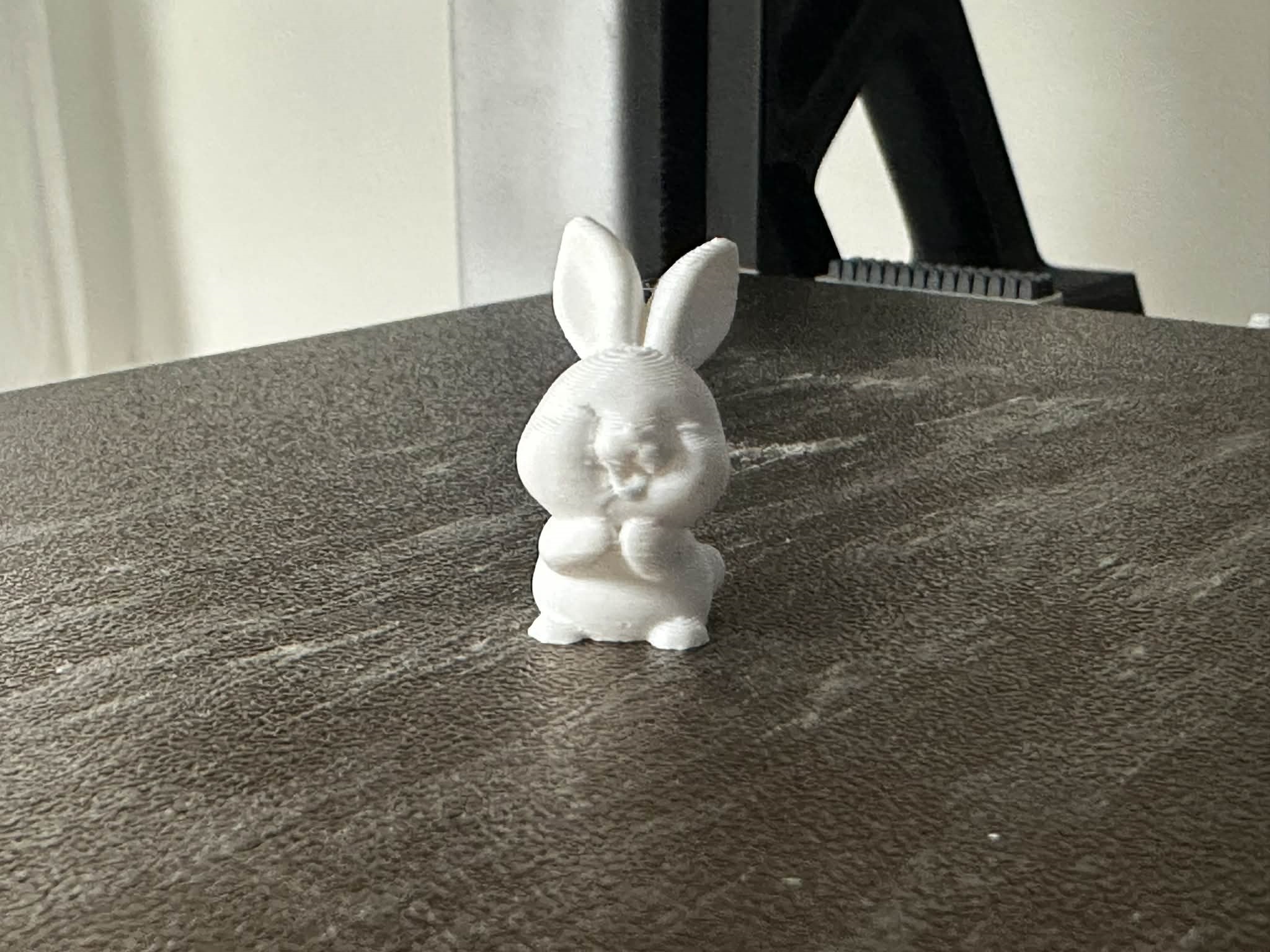 Miniatura 4 do modelo 3D Mini Easter Bunny Figurine