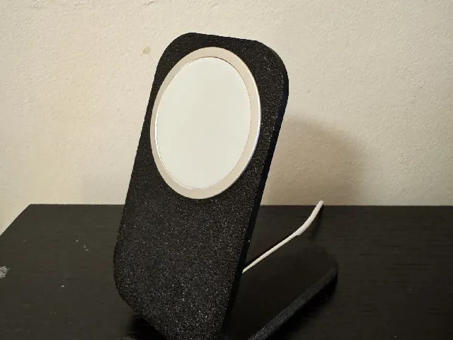 MagSafe Stand – Phone Stability Angle Remix