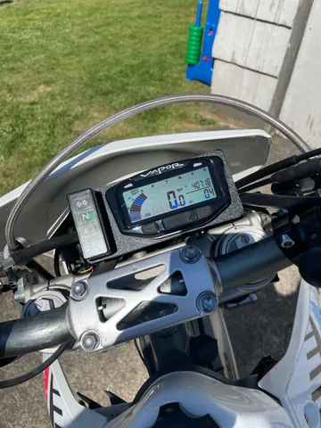 DRZ400 Trail Tech Vapor Mount and Spedometer Cable Plug