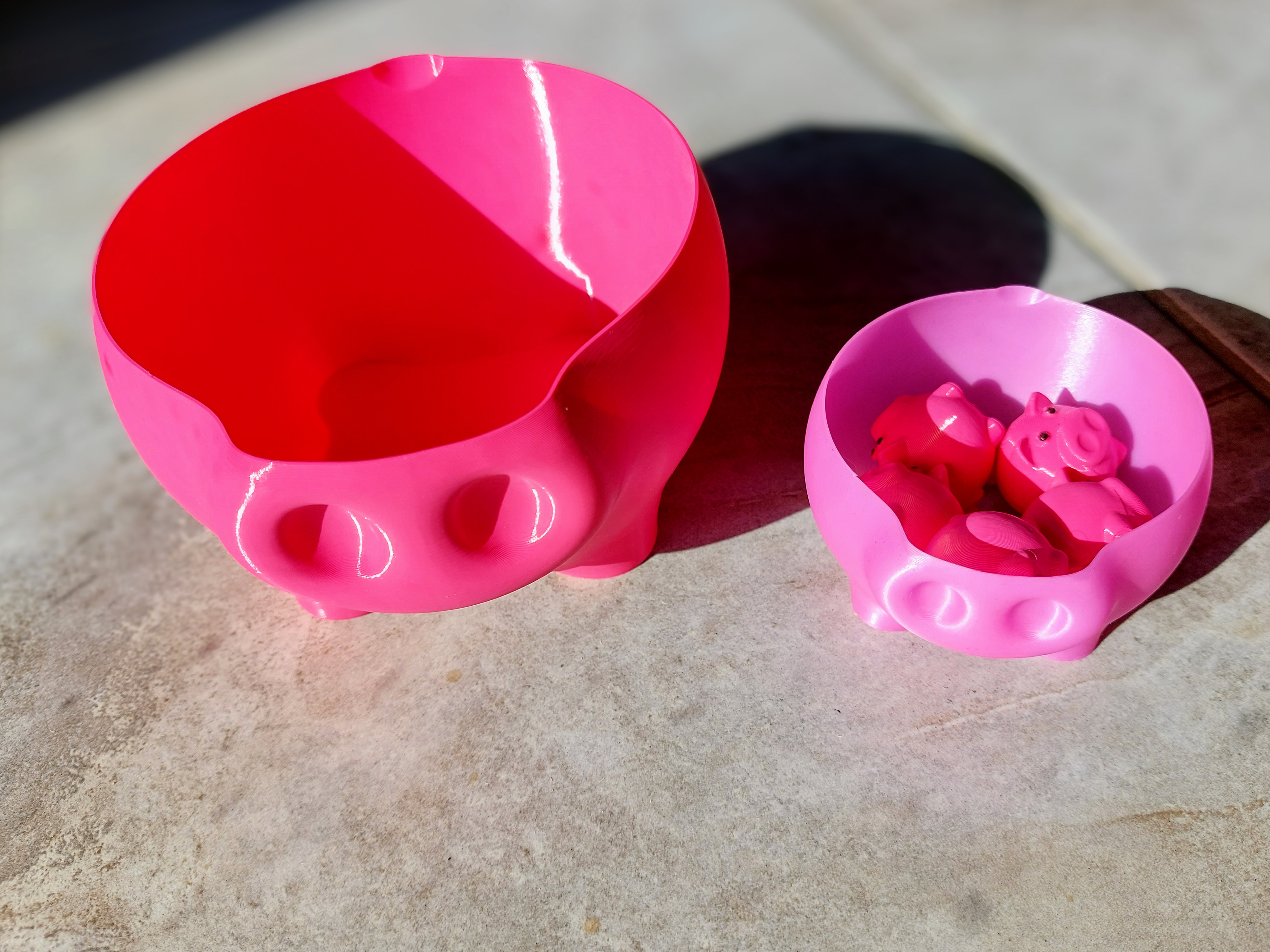 Pig bowl or Swine vase 3D model thumbnail
