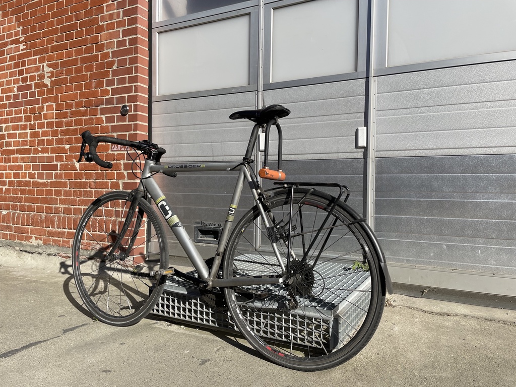 Bike lock holder or mount by Sunday Objects | Download free STL model ...