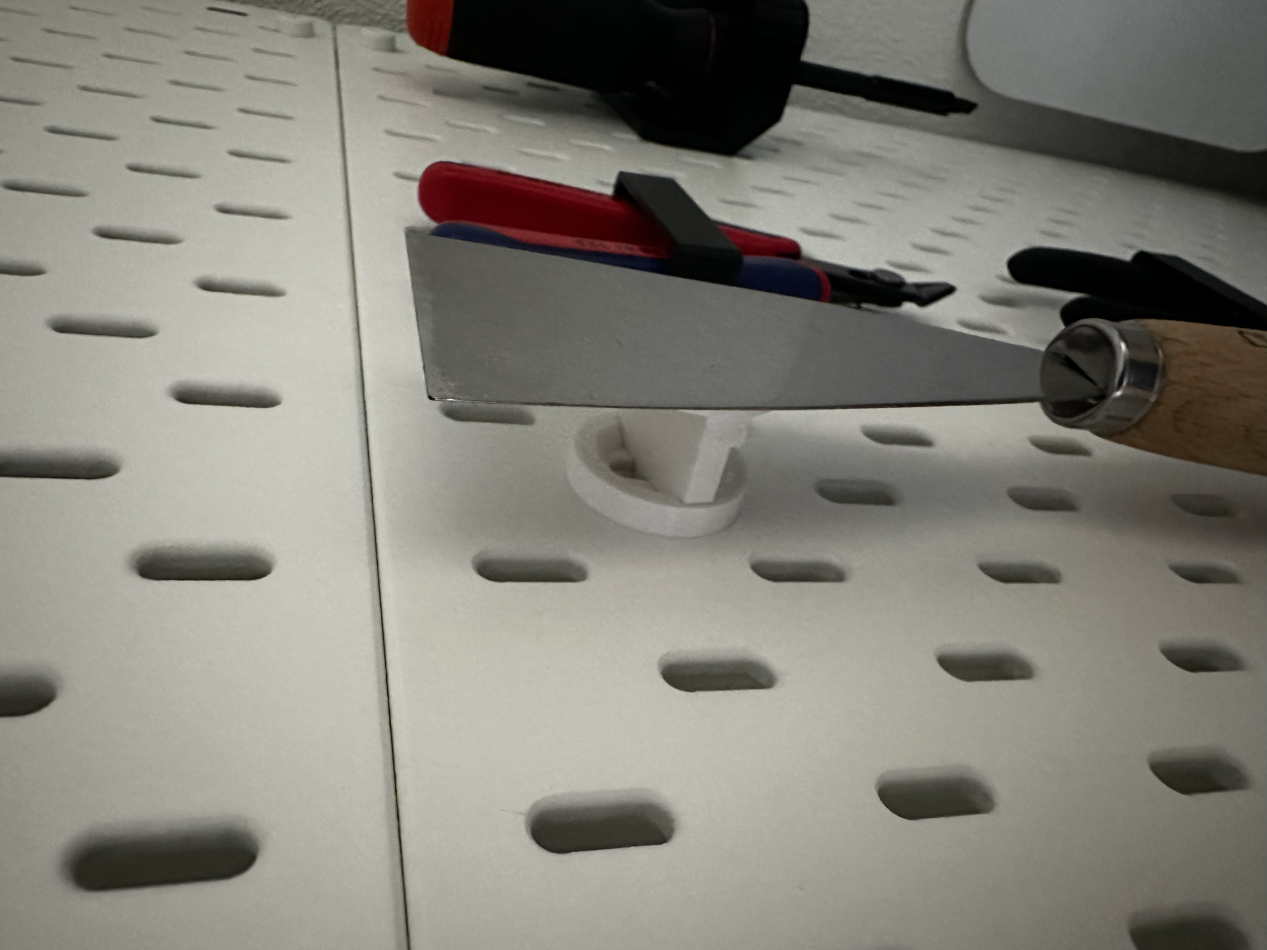 Magnetic Spatula Holder for Ikea Skadis 3D model thumbnail