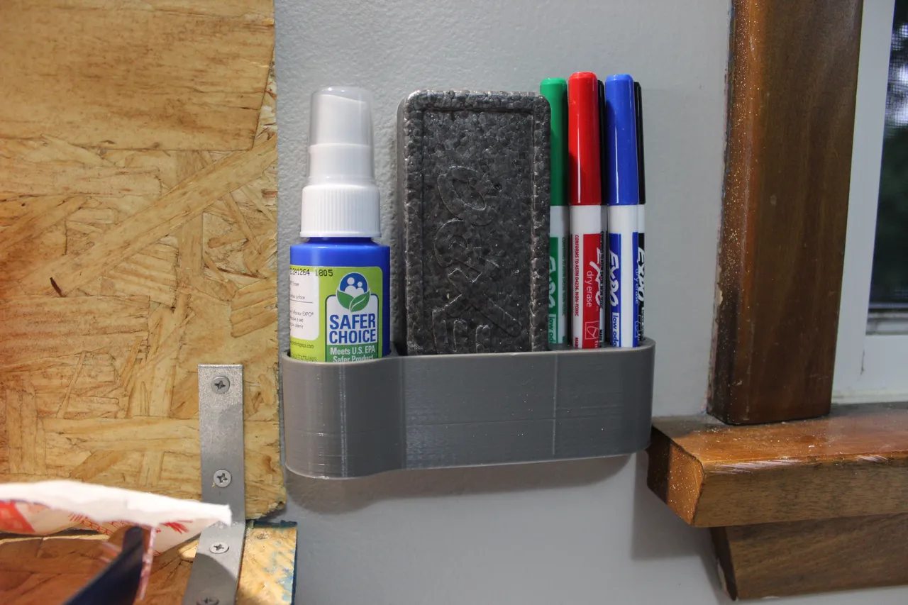 Fine Expo Marker, Eraser, and Spray Holder/Wall Mount by Andrew Wachter, Download free STL model