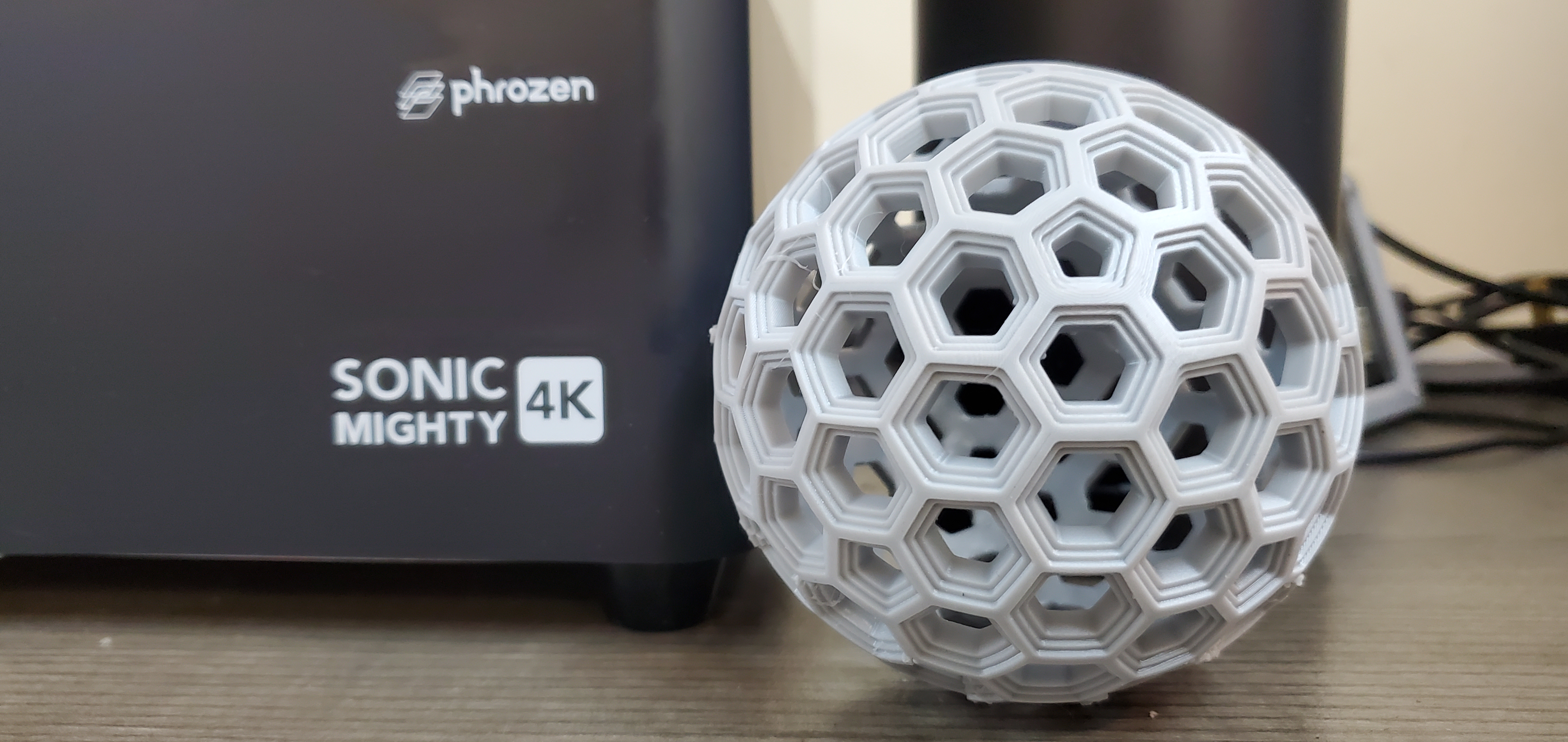 Honeycomb sphere